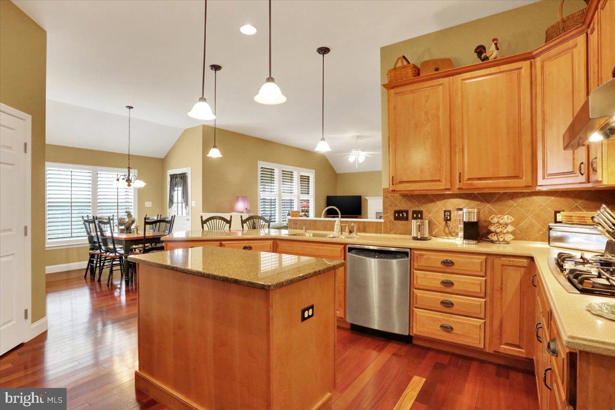 HILL CREST ESTATES - Residential