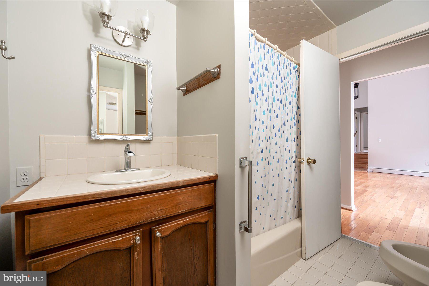 HILLSMERE ESTATES - Residential