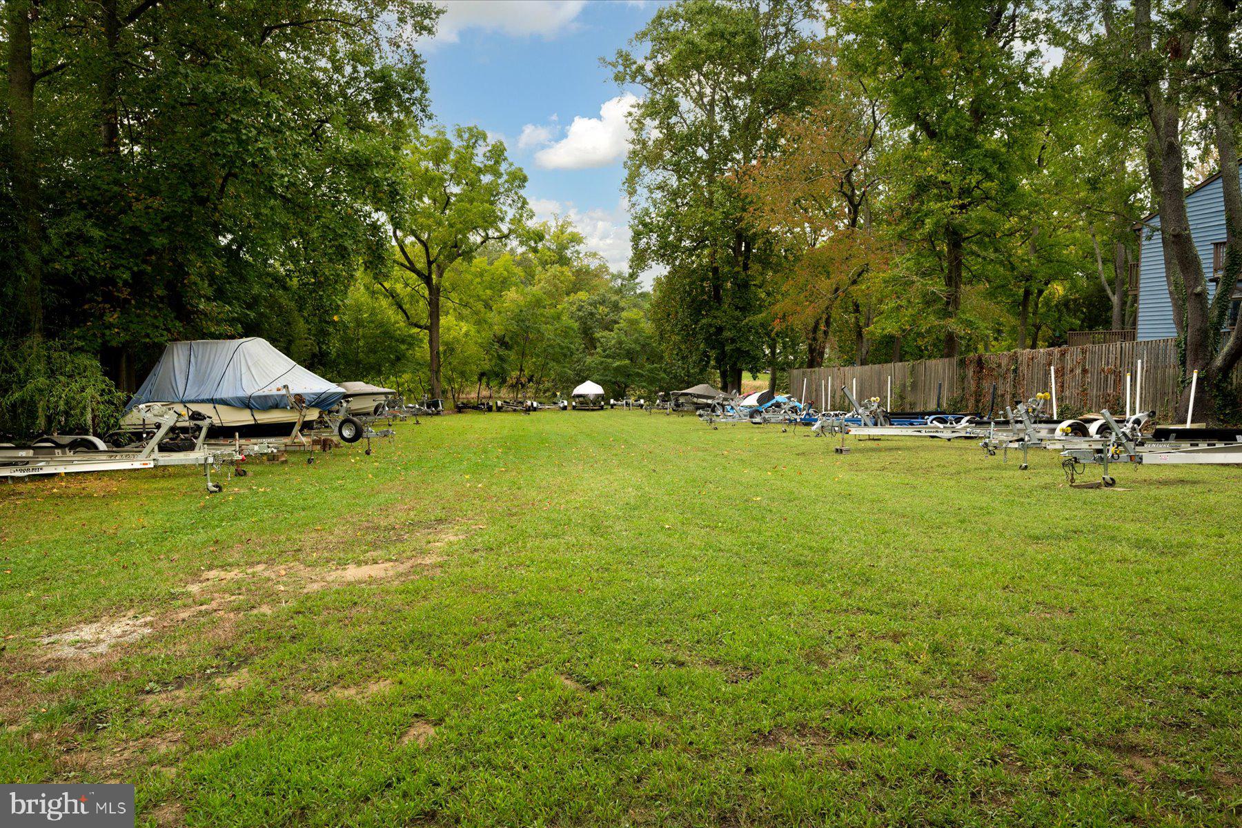 HILLSMERE ESTATES - Residential