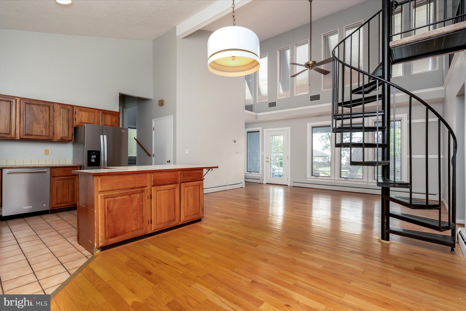 HILLSMERE ESTATES - Residential