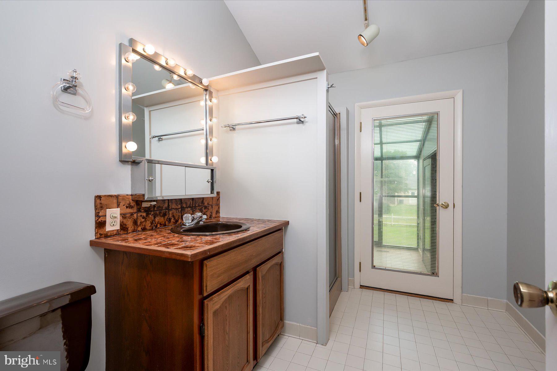 HILLSMERE ESTATES - Residential