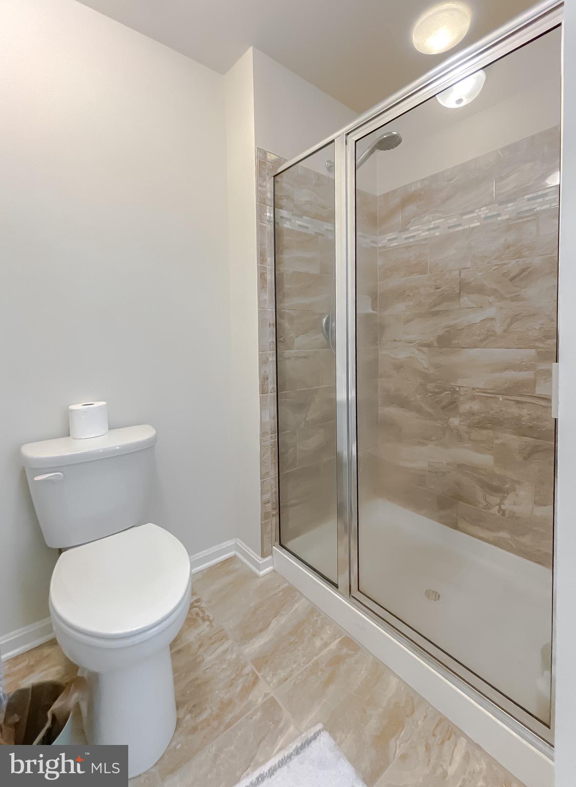 ELIZABETH HILLS PHASE 1 - Residential Lease