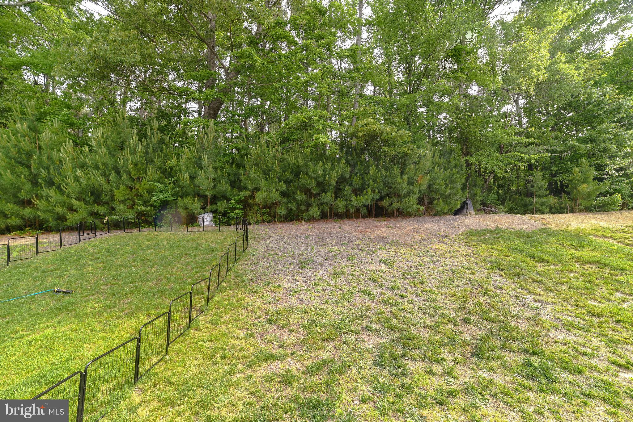 ELIZABETH HILLS PHASE 1 - Residential Lease