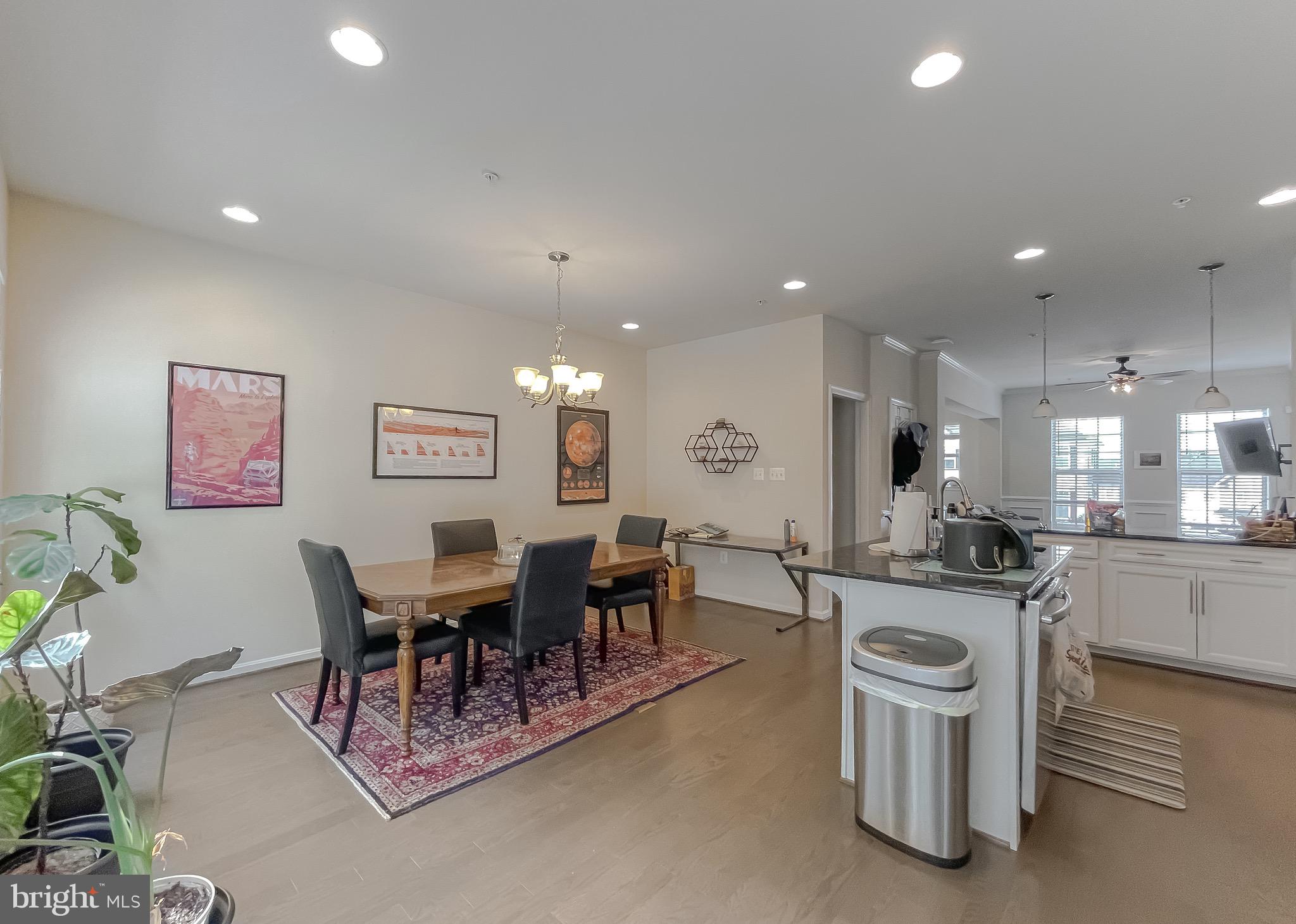 ELIZABETH HILLS PHASE 1 - Residential Lease