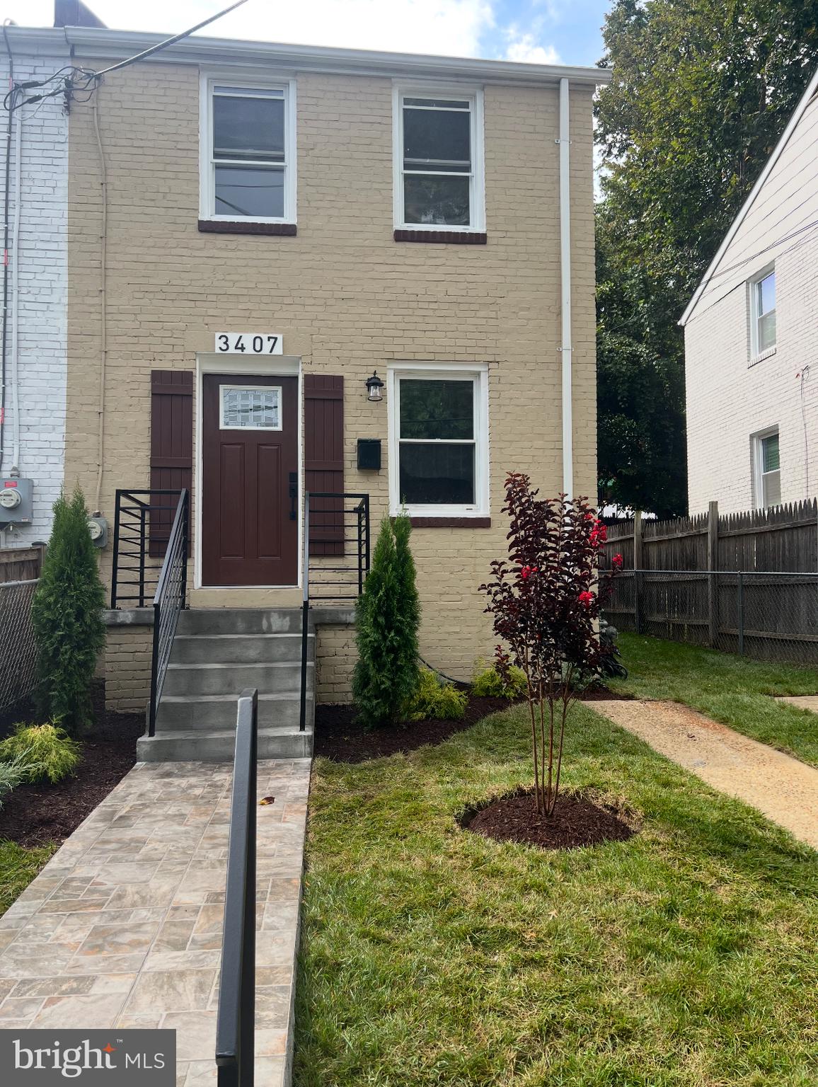 3407 25TH STREET SE