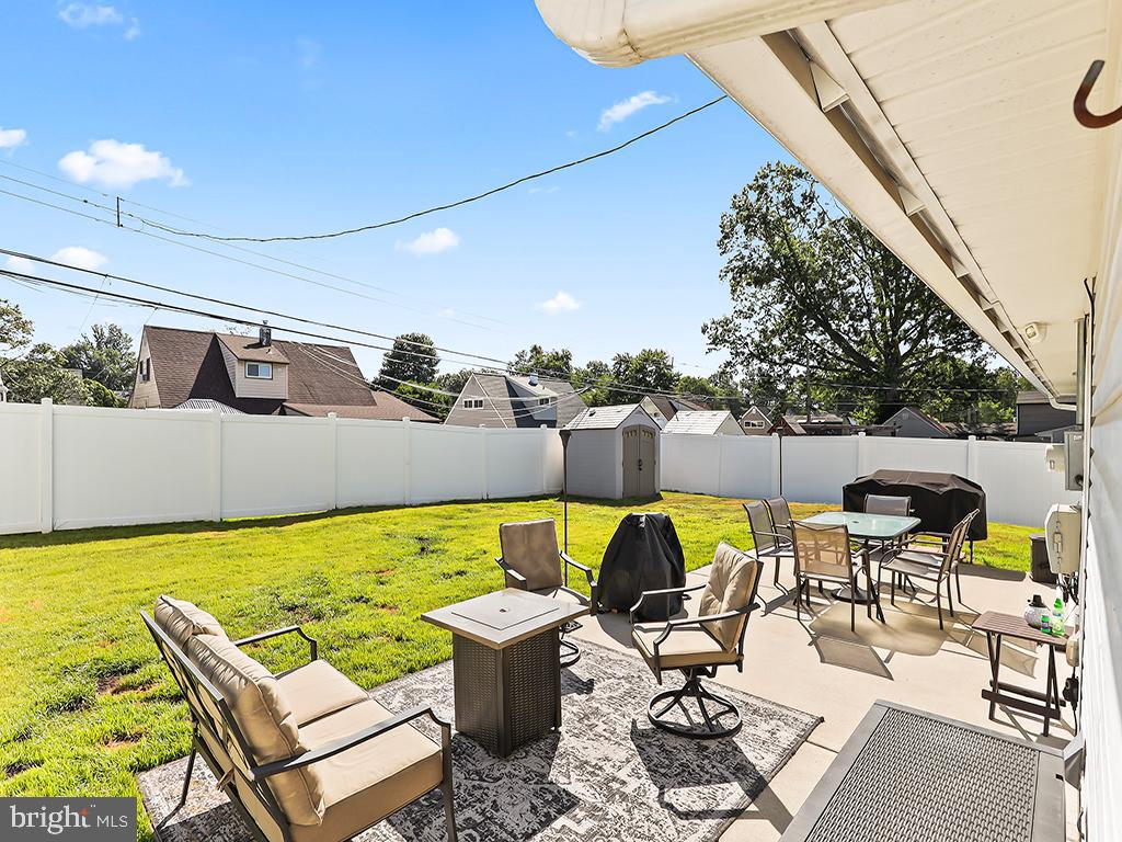 34 PARKSIDE CIRCLE