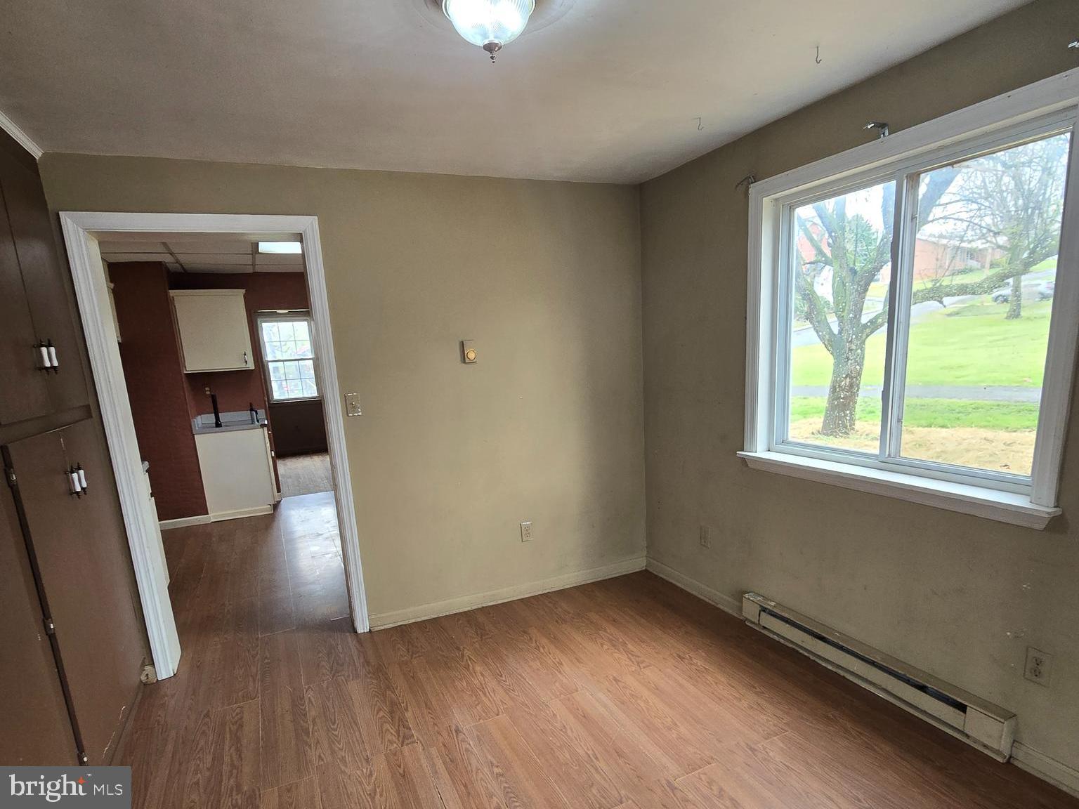 TOWN OF HEDGESVILLE - Residential