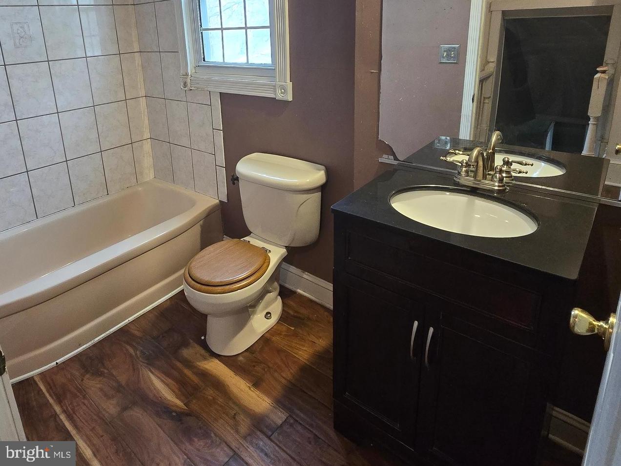 TOWN OF HEDGESVILLE - Residential