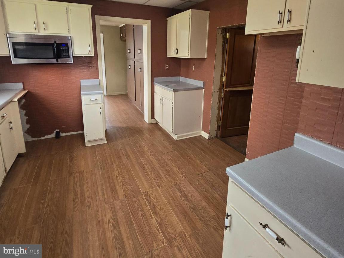 TOWN OF HEDGESVILLE - Residential