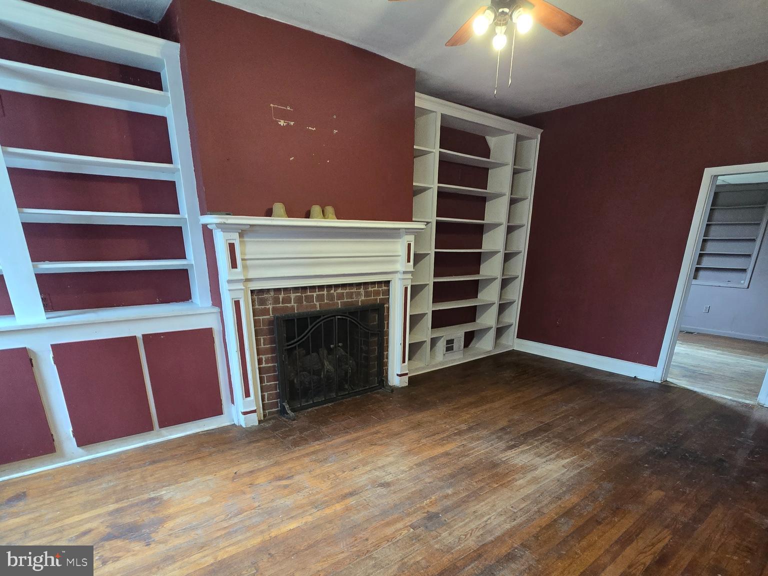 TOWN OF HEDGESVILLE - Residential