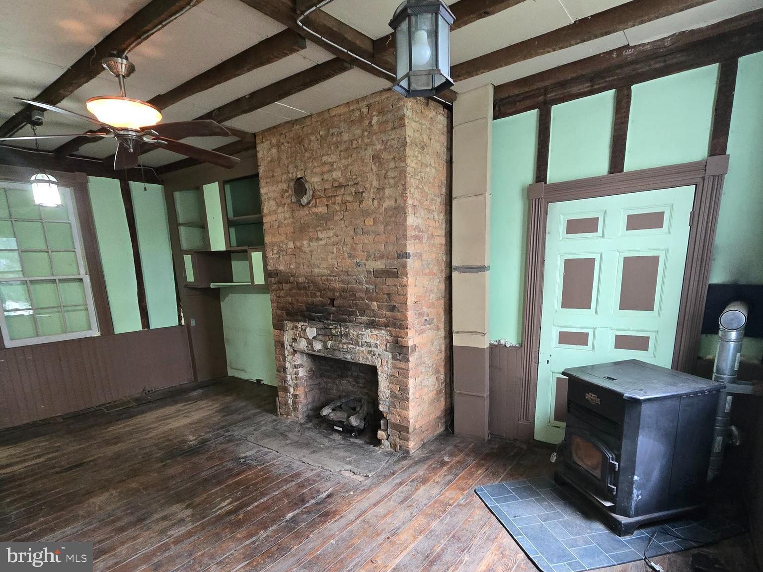 TOWN OF HEDGESVILLE - Residential