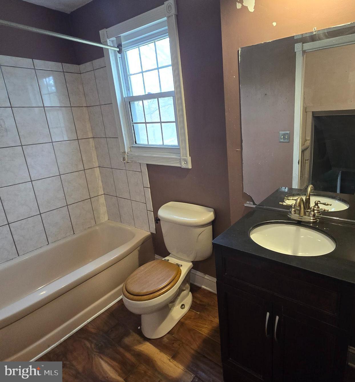 TOWN OF HEDGESVILLE - Residential