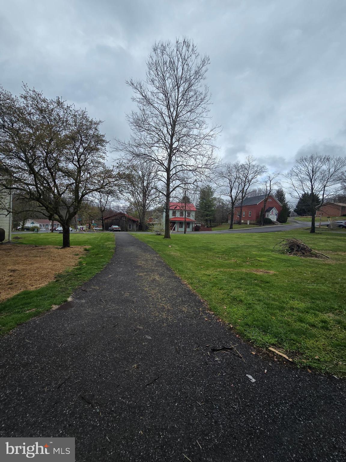 TOWN OF HEDGESVILLE - Residential