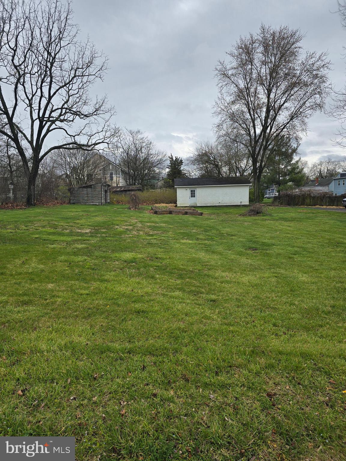 TOWN OF HEDGESVILLE - Residential