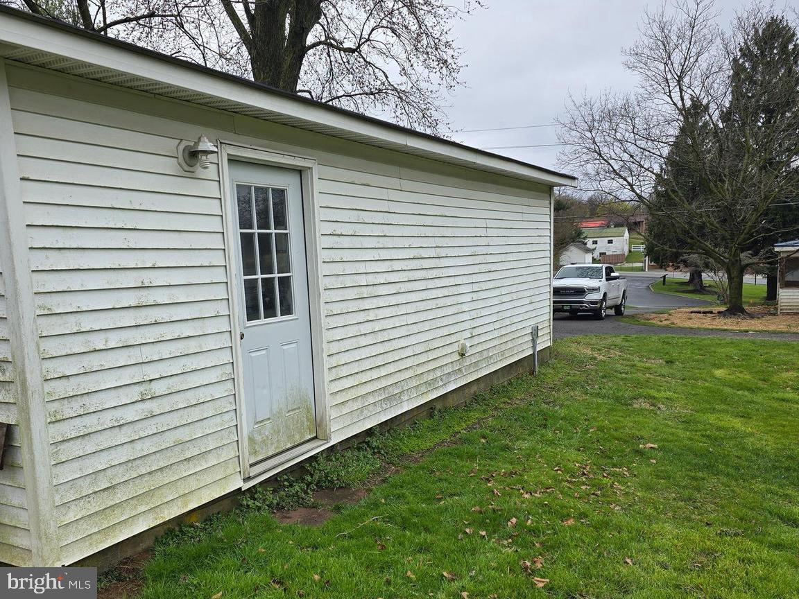 TOWN OF HEDGESVILLE - Residential