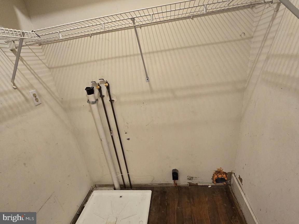 TOWN OF HEDGESVILLE - Residential