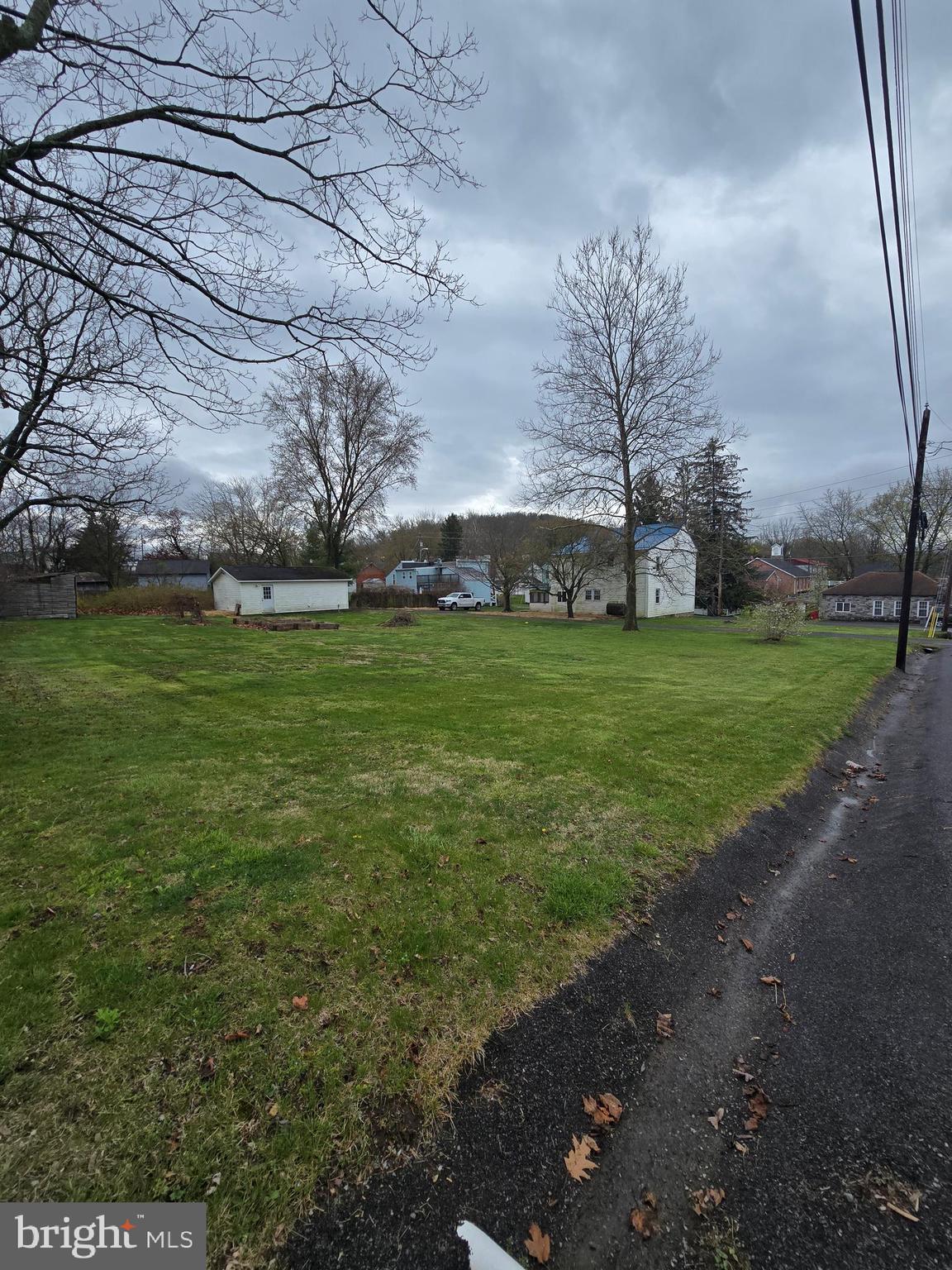 TOWN OF HEDGESVILLE - Residential