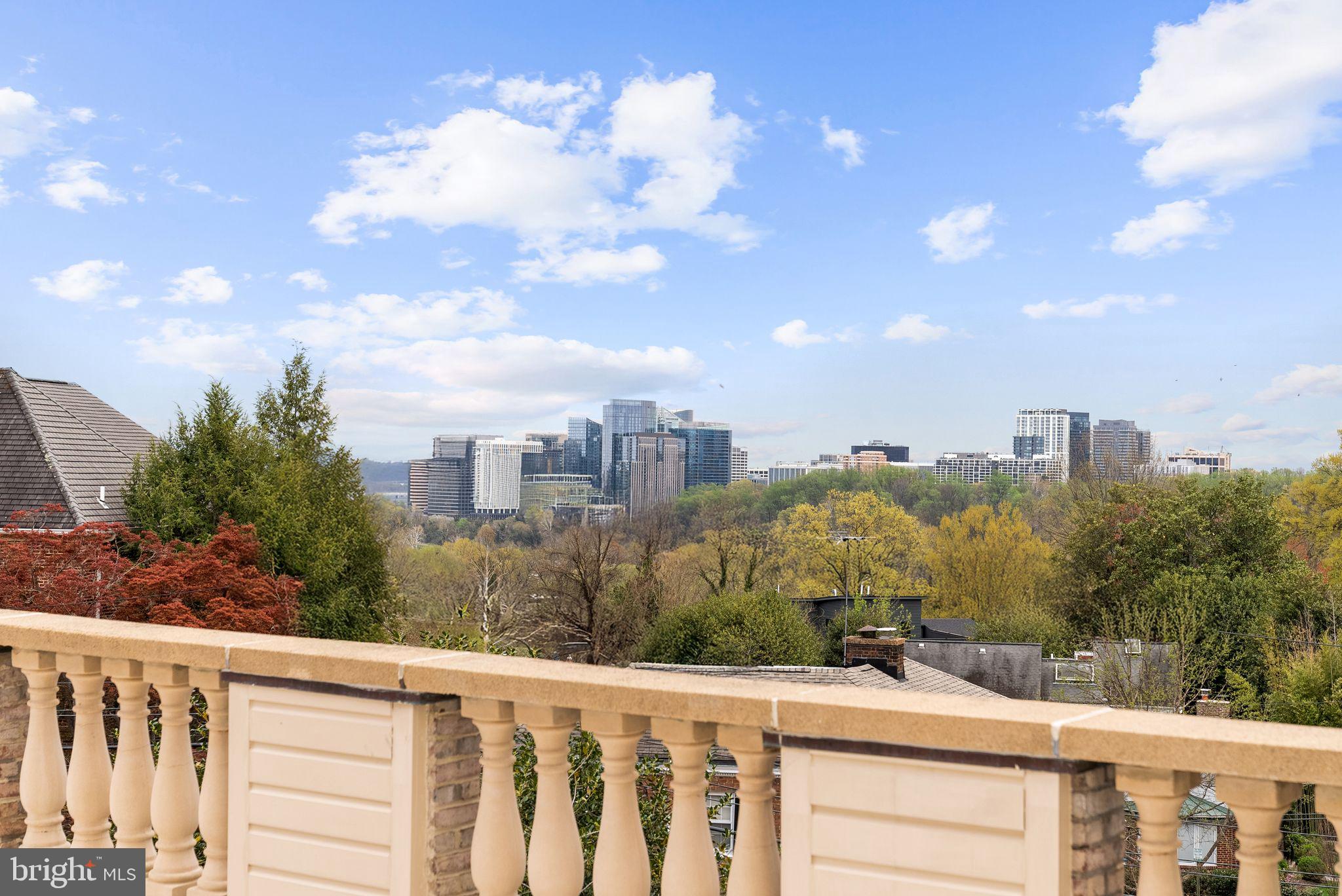 FOXHALL - Residential