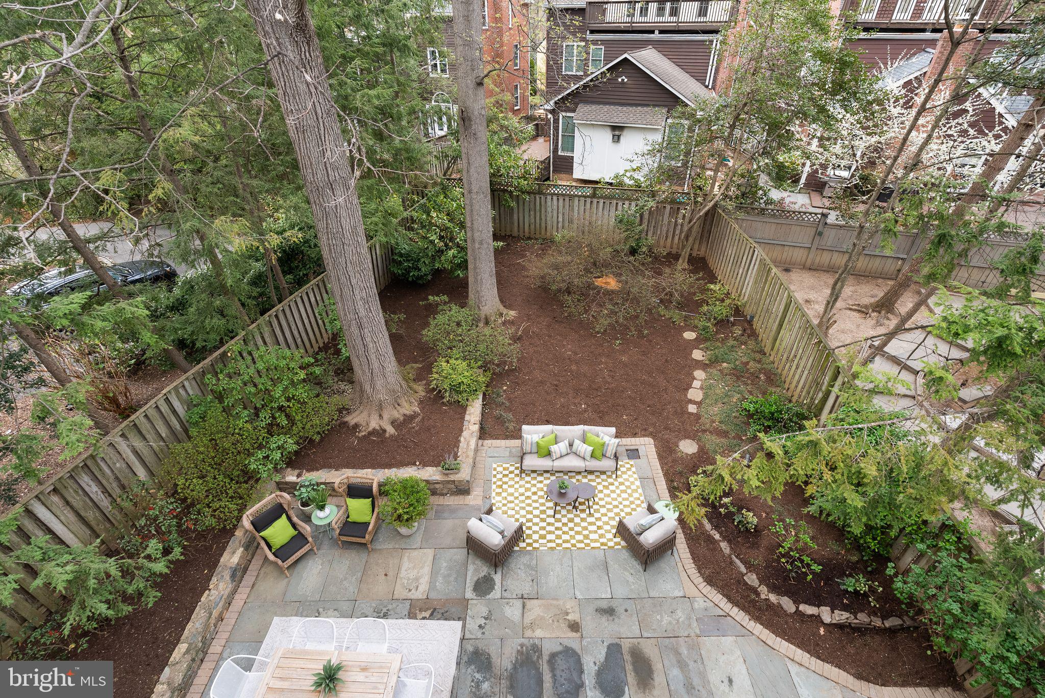 FOXHALL - Residential