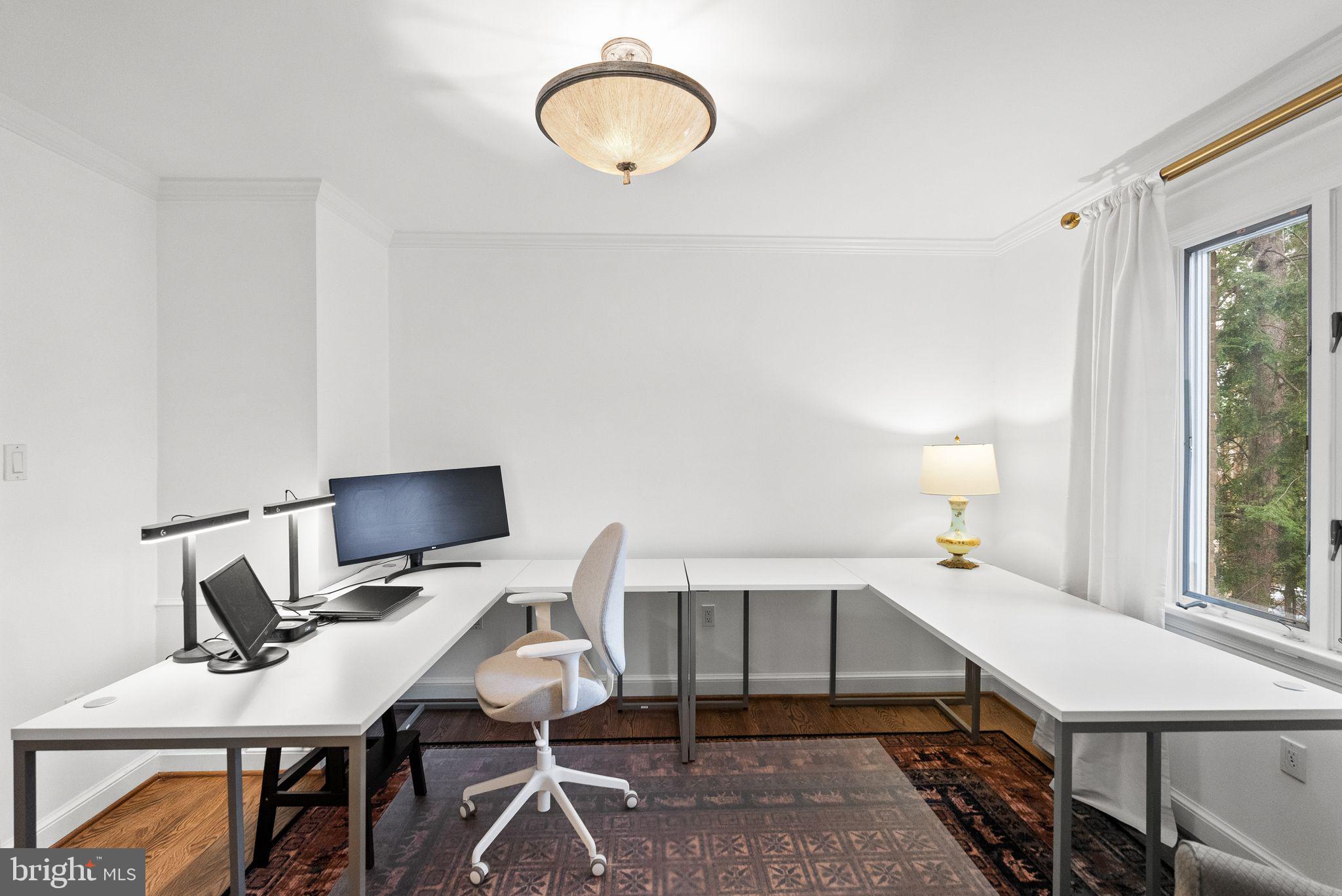 FOXHALL - Residential