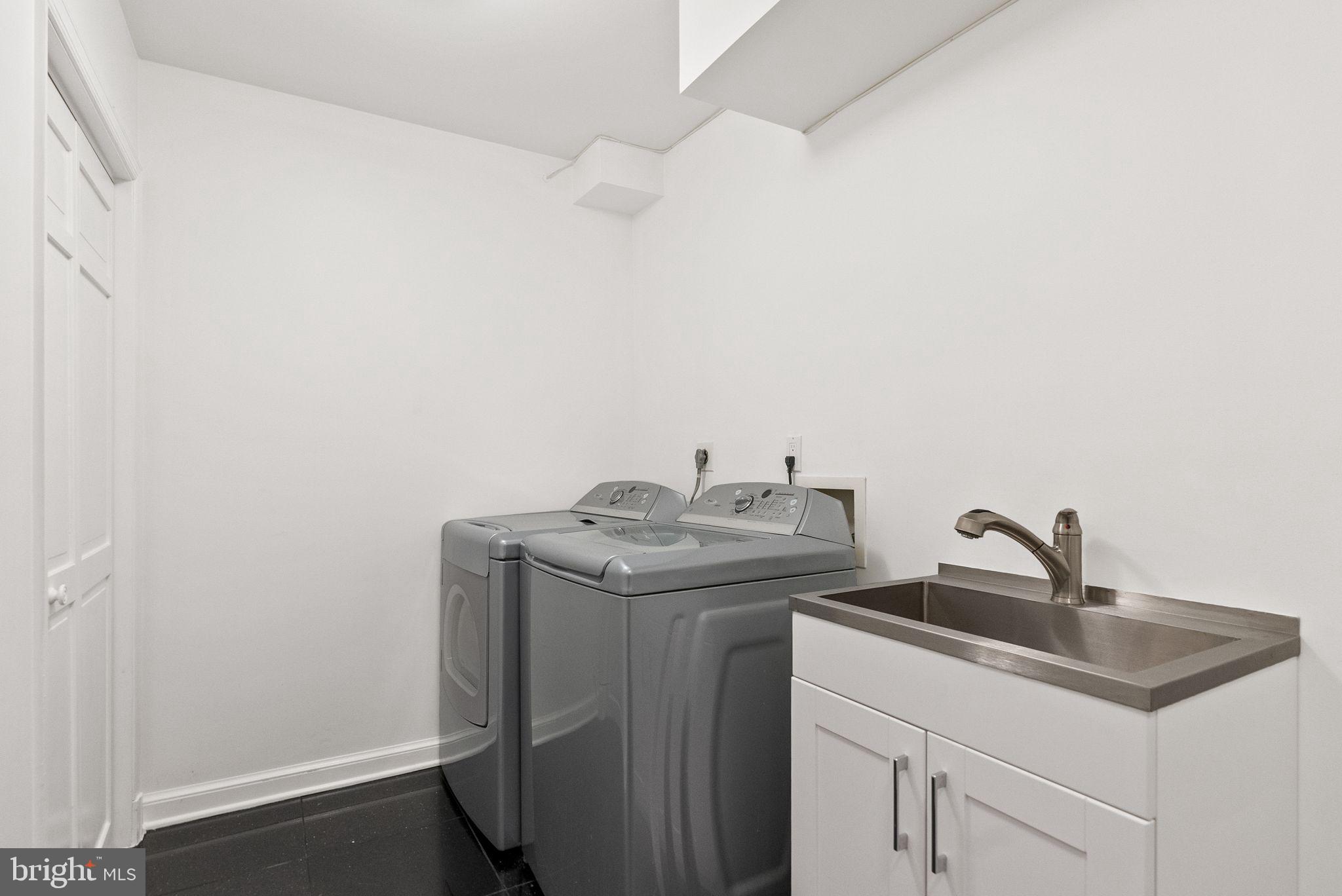 FOXHALL - Residential