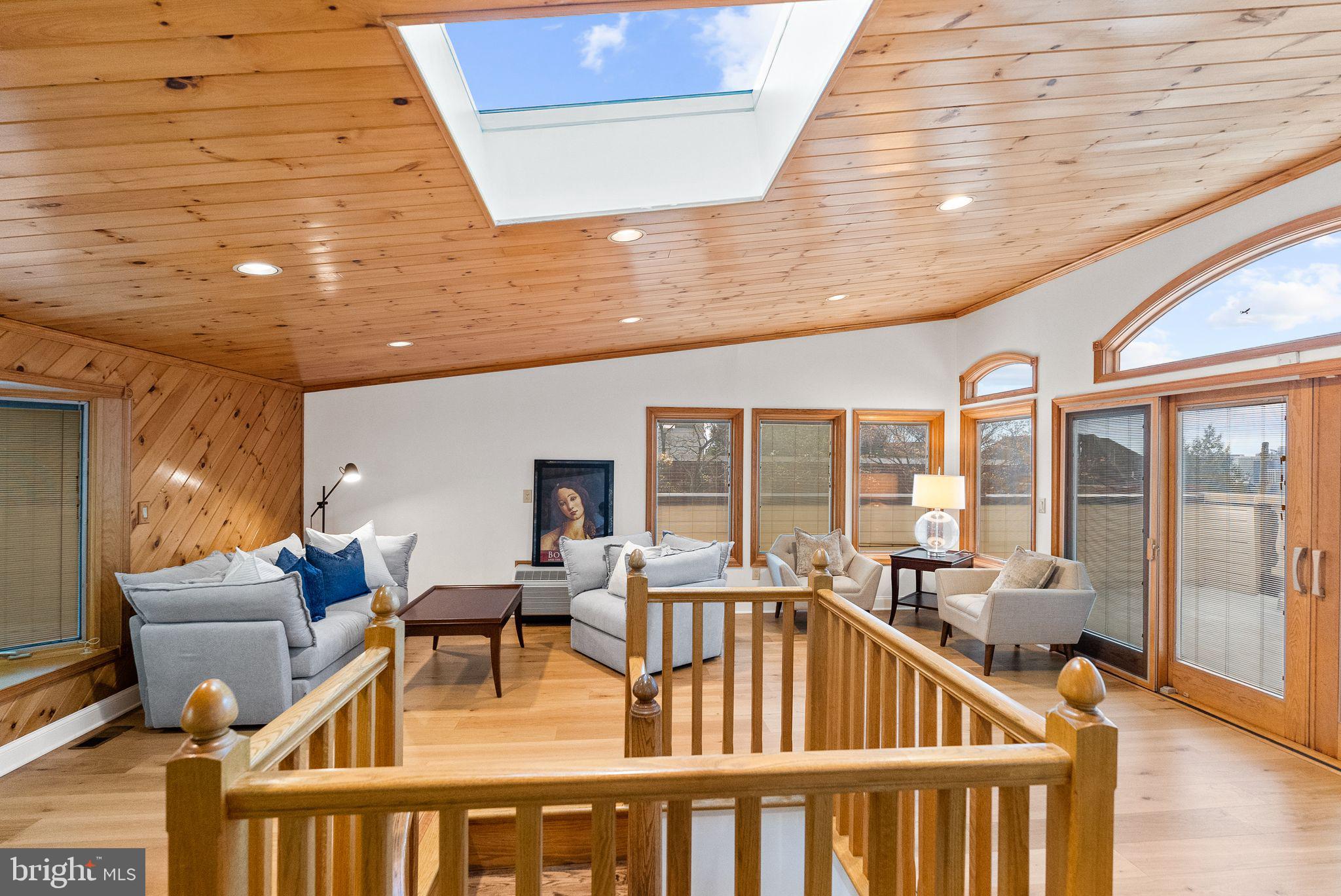 FOXHALL - Residential