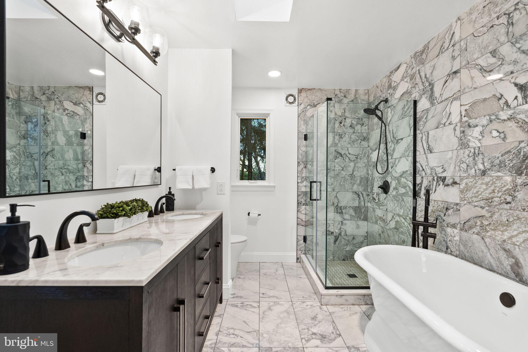 FOXHALL - Residential