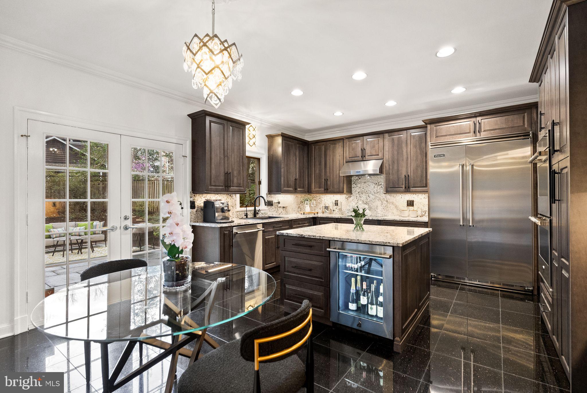 FOXHALL - Residential