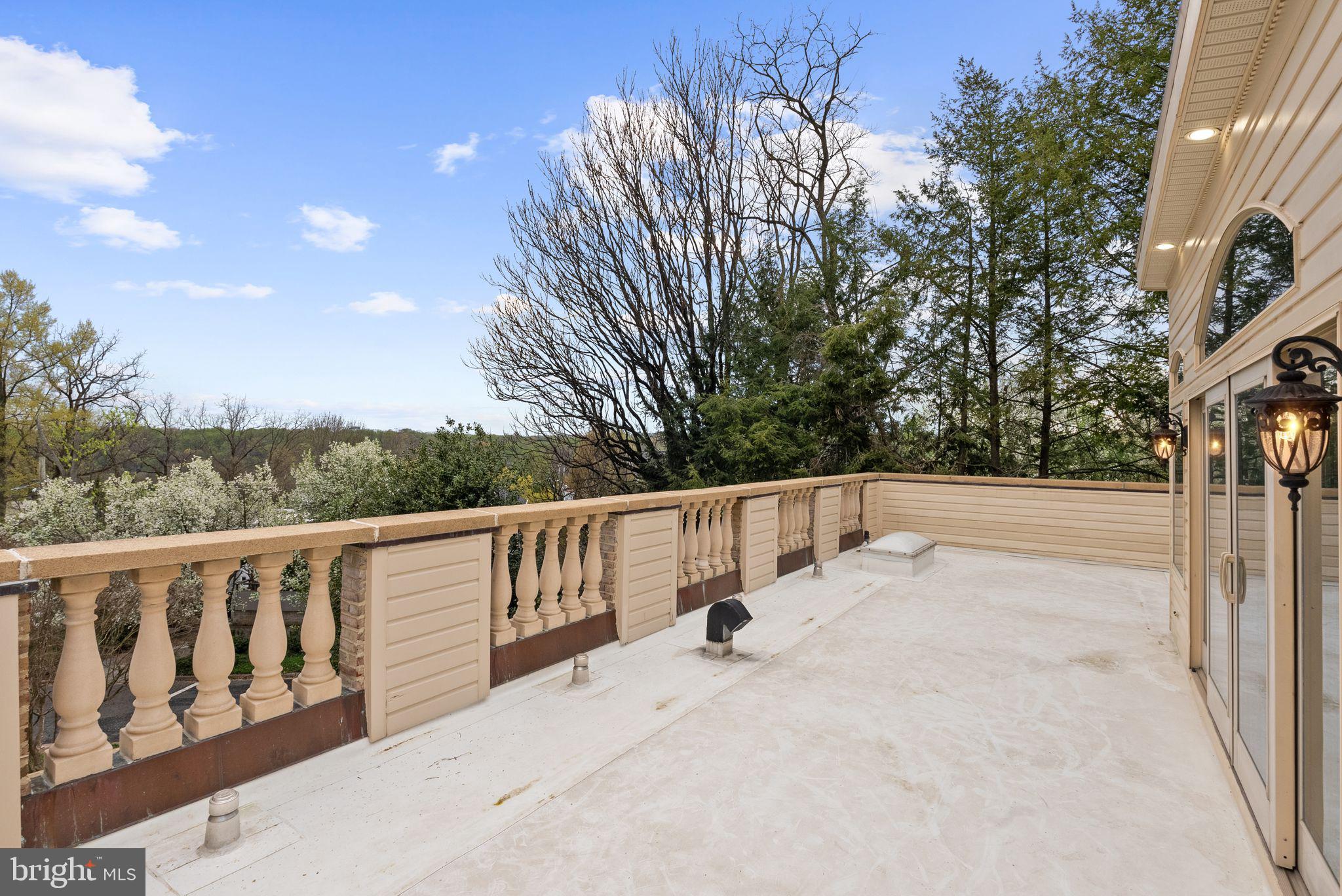 FOXHALL - Residential