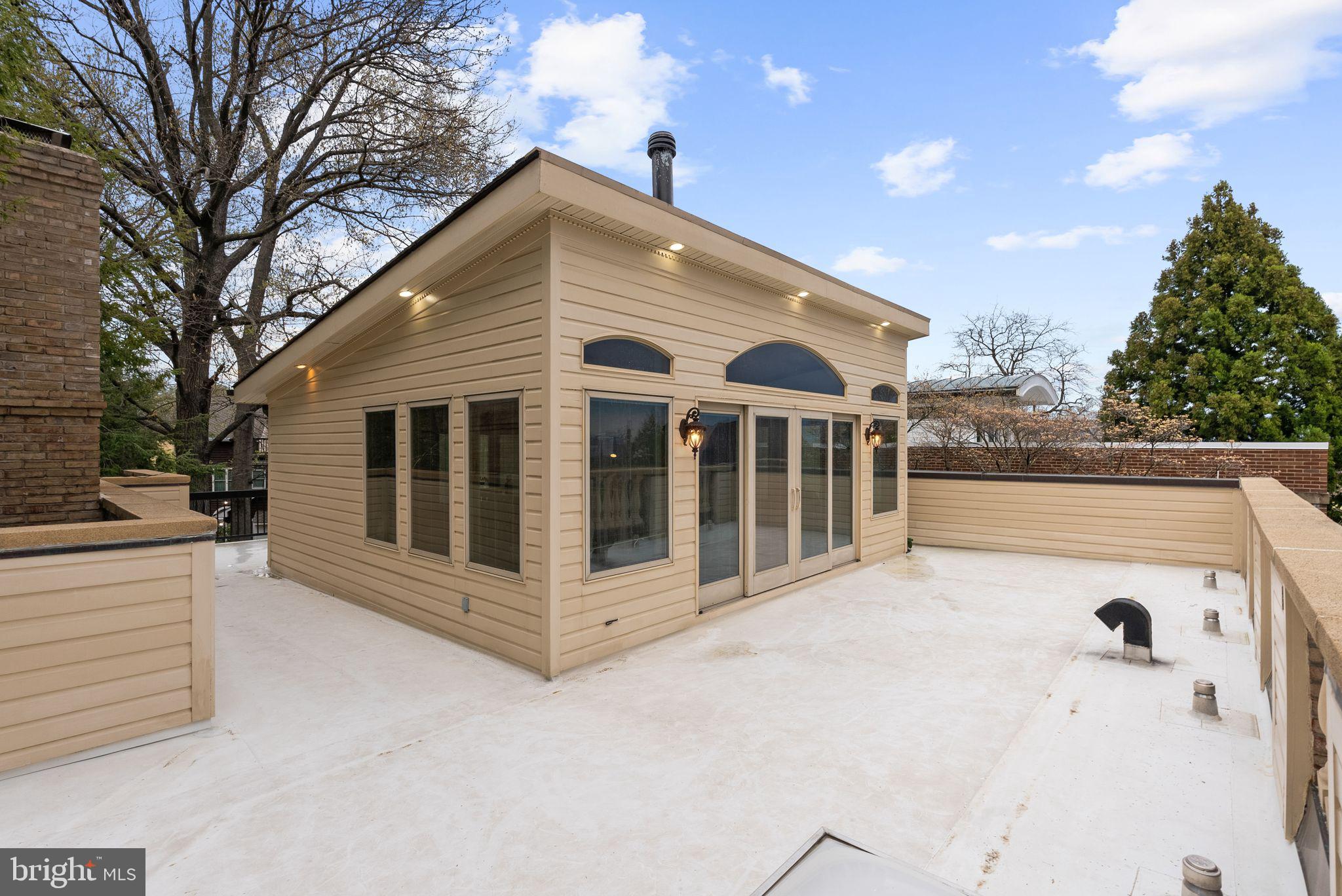 FOXHALL - Residential