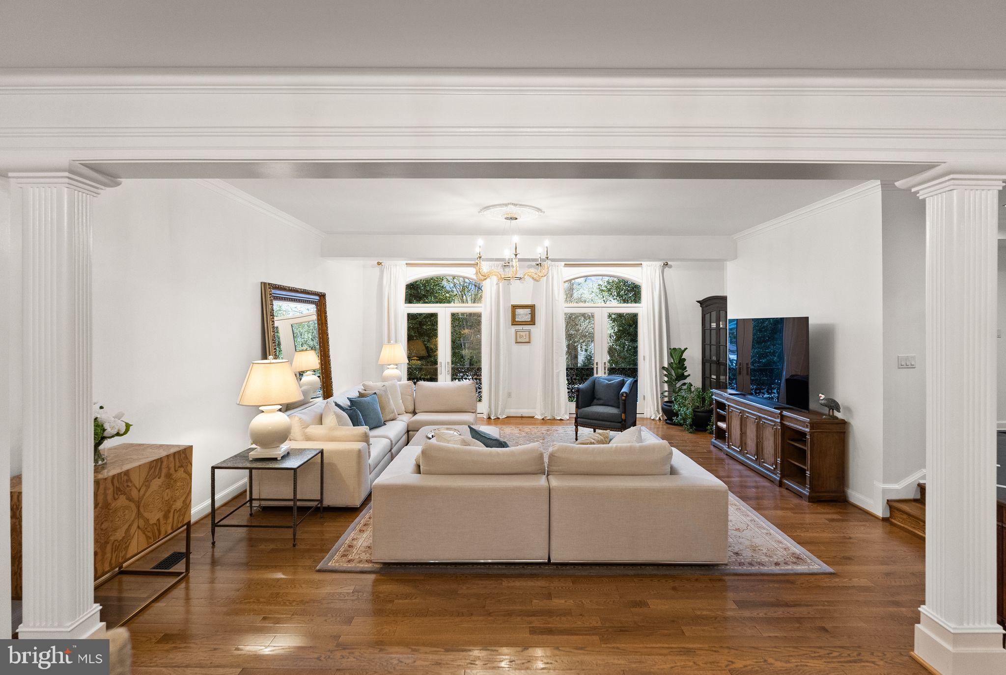 FOXHALL - Residential