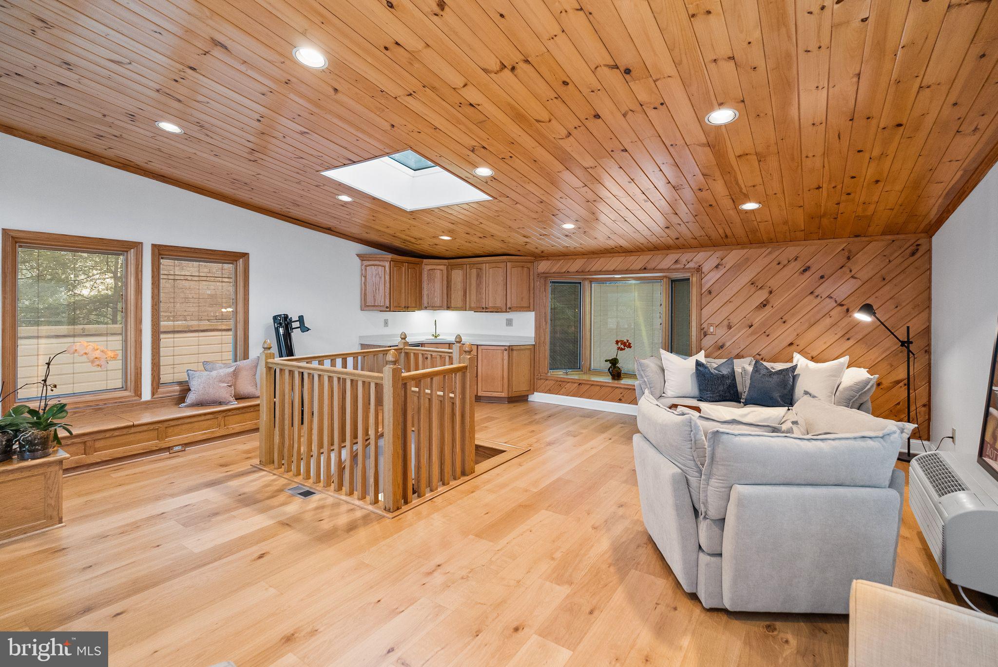 FOXHALL - Residential