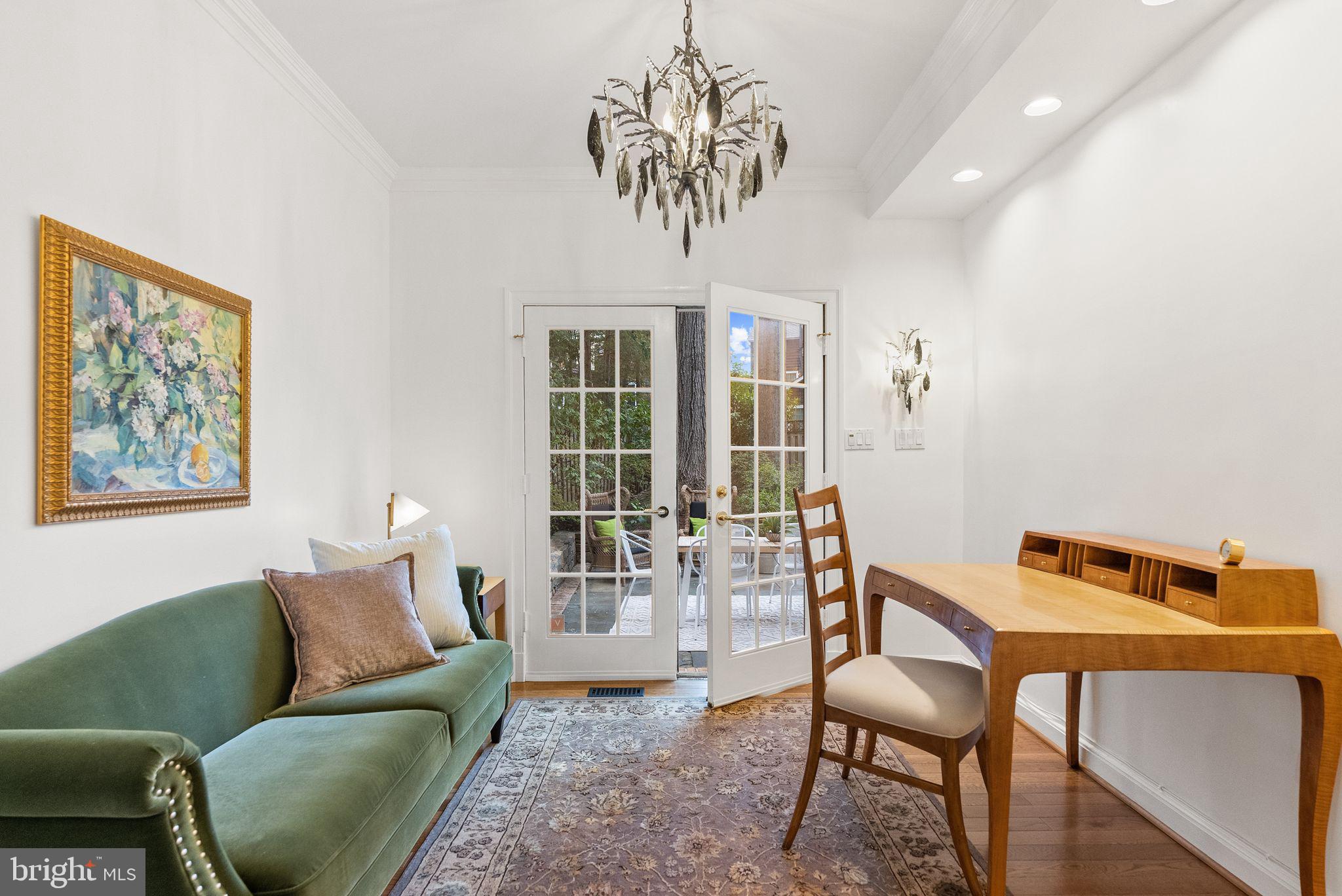 FOXHALL - Residential