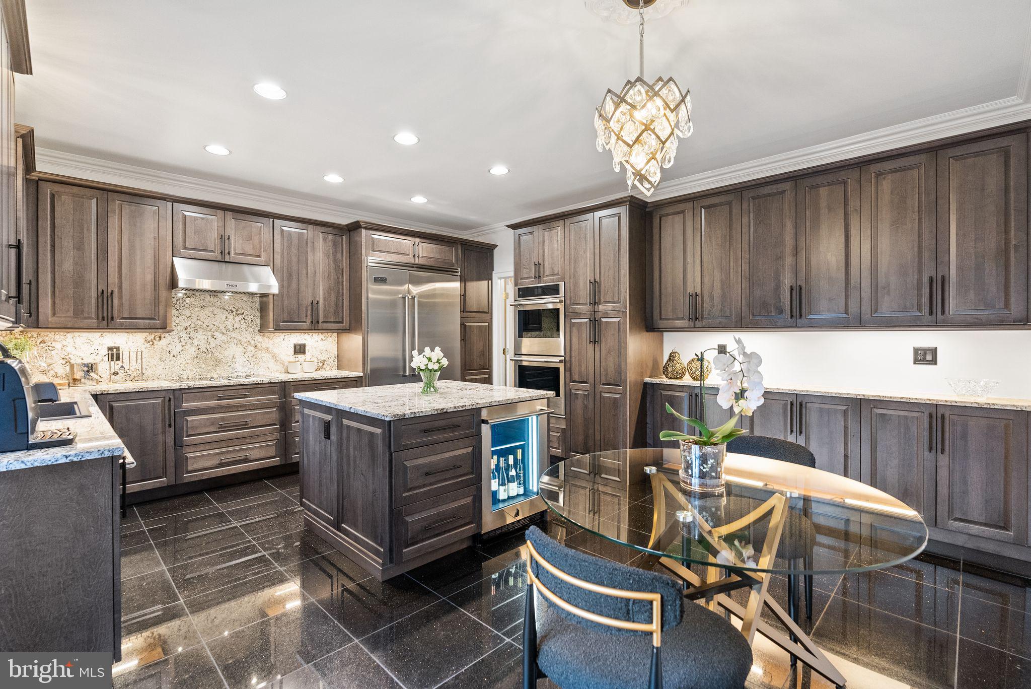 FOXHALL - Residential