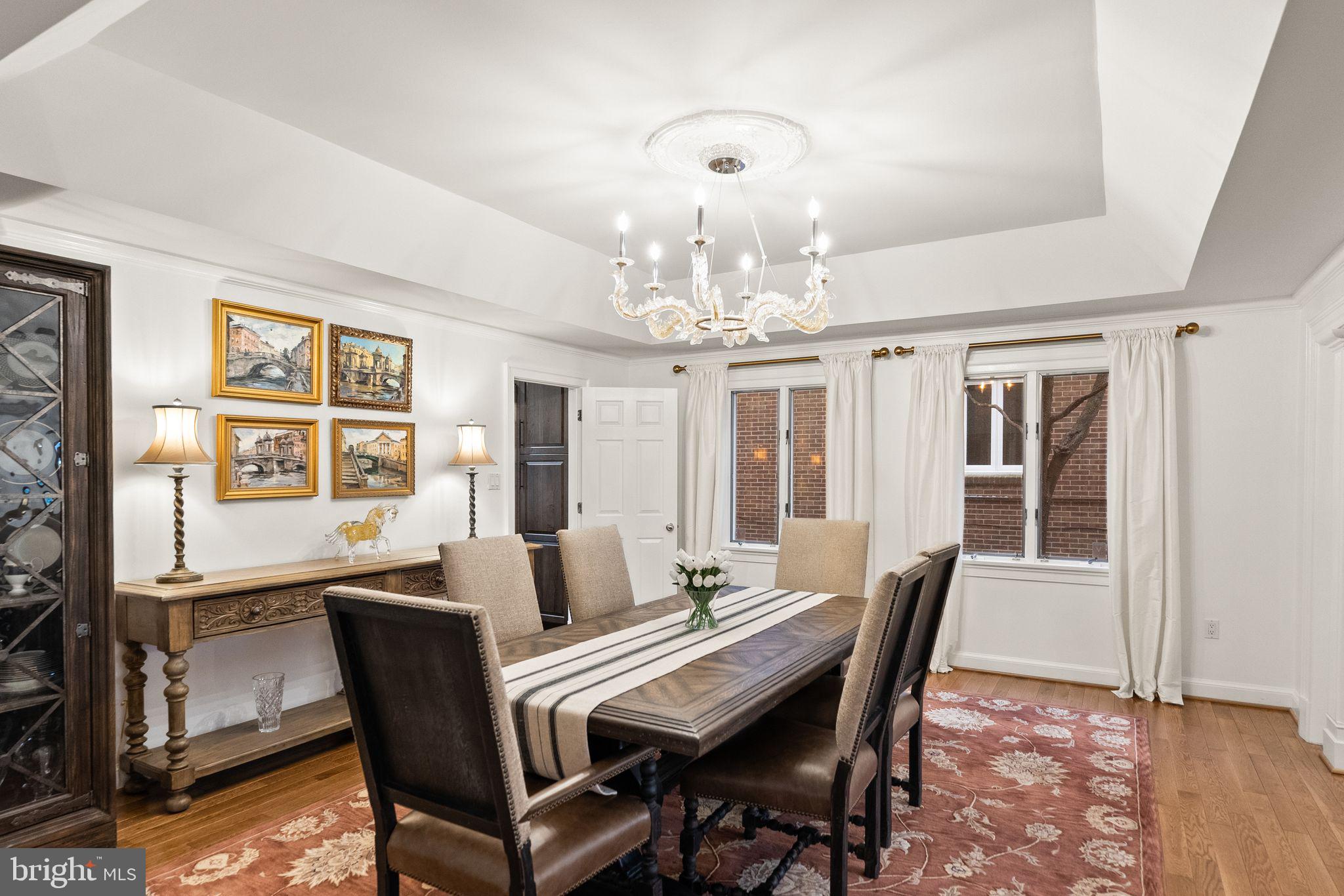 FOXHALL - Residential