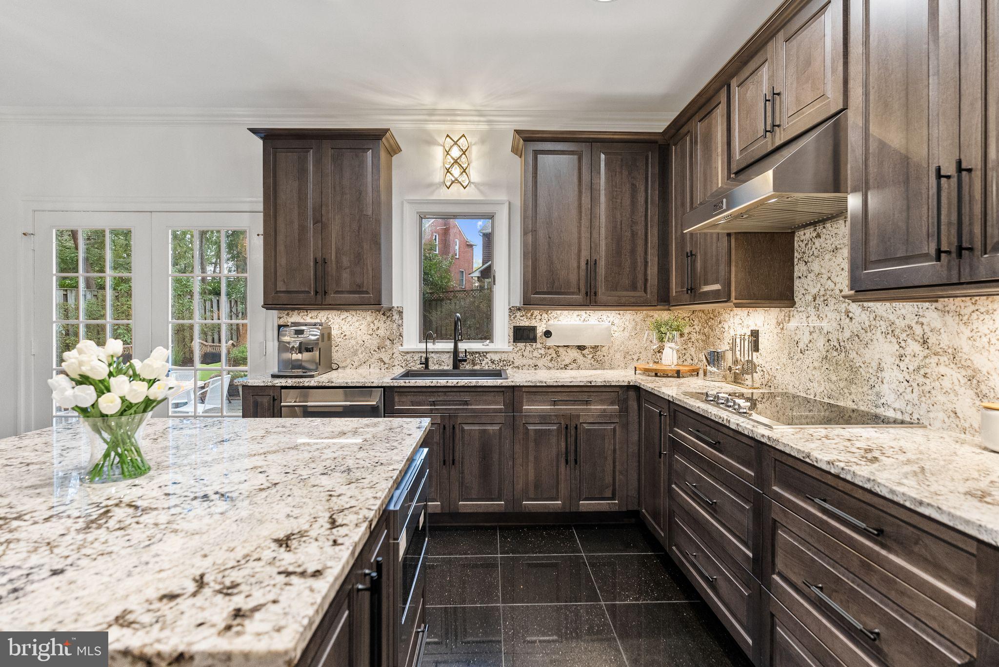 FOXHALL - Residential