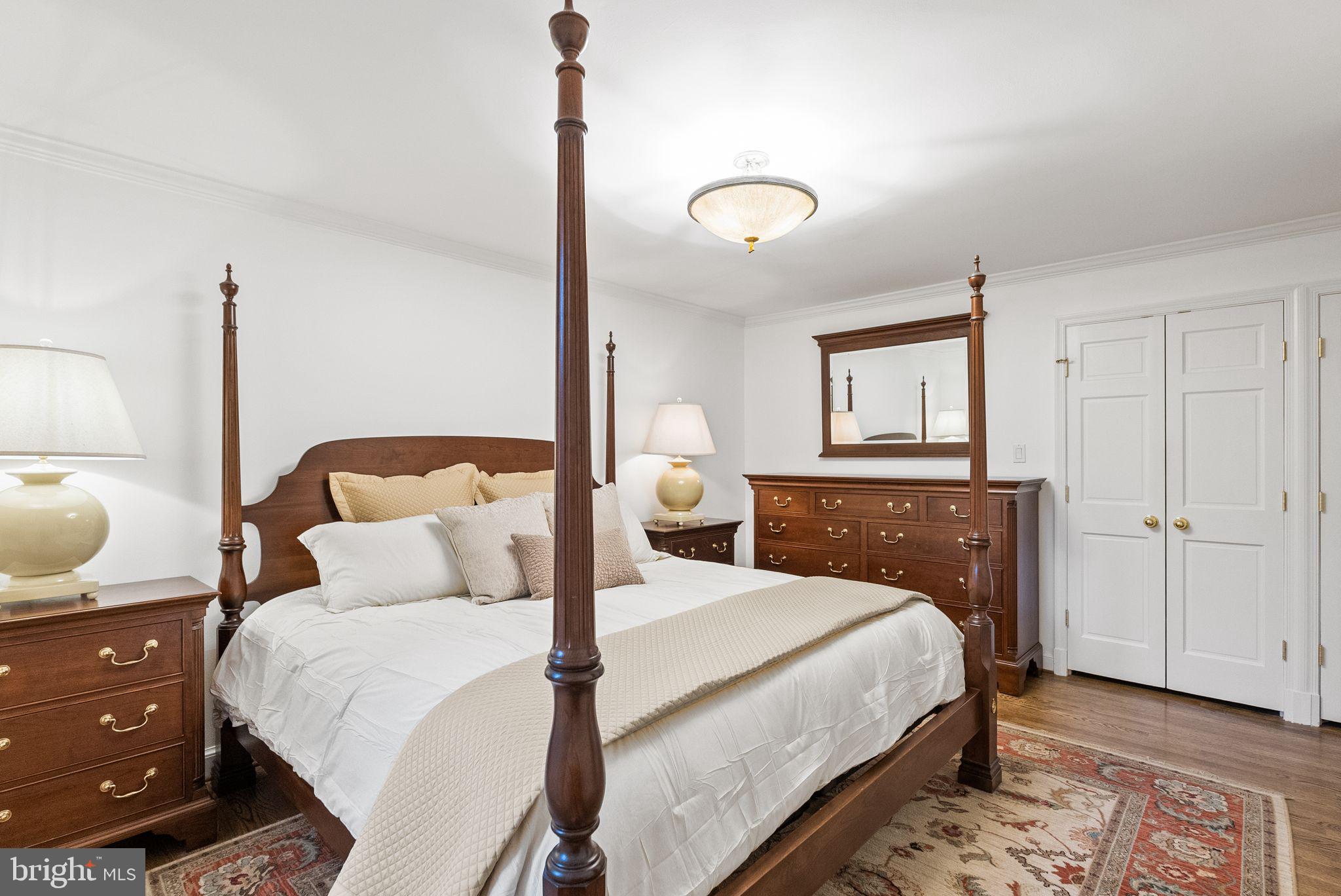 FOXHALL - Residential