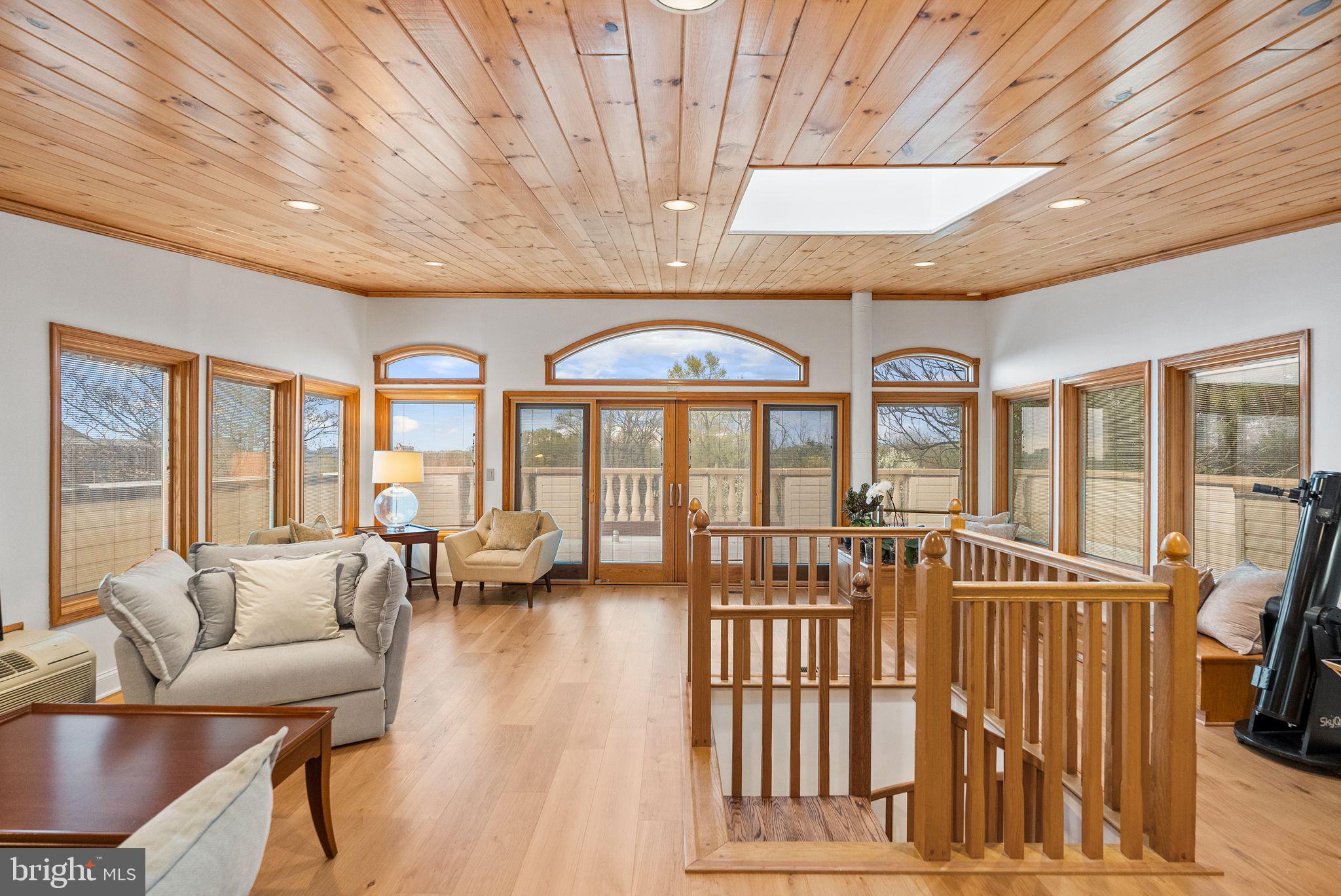 FOXHALL - Residential