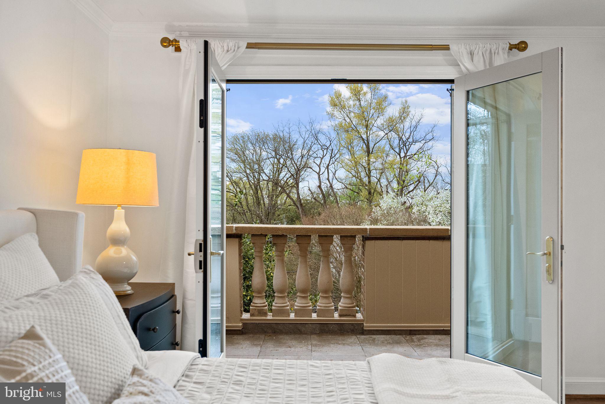 FOXHALL - Residential