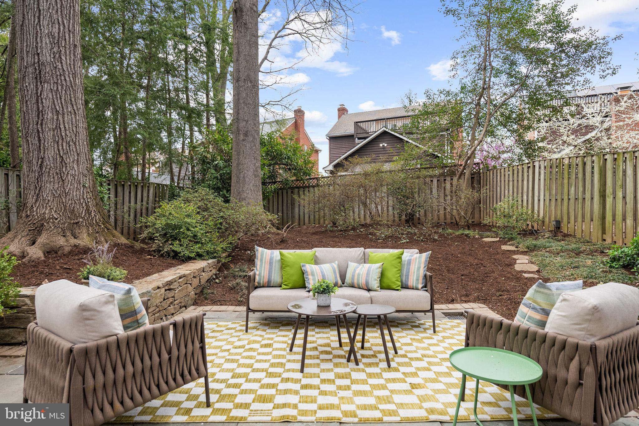 FOXHALL - Residential