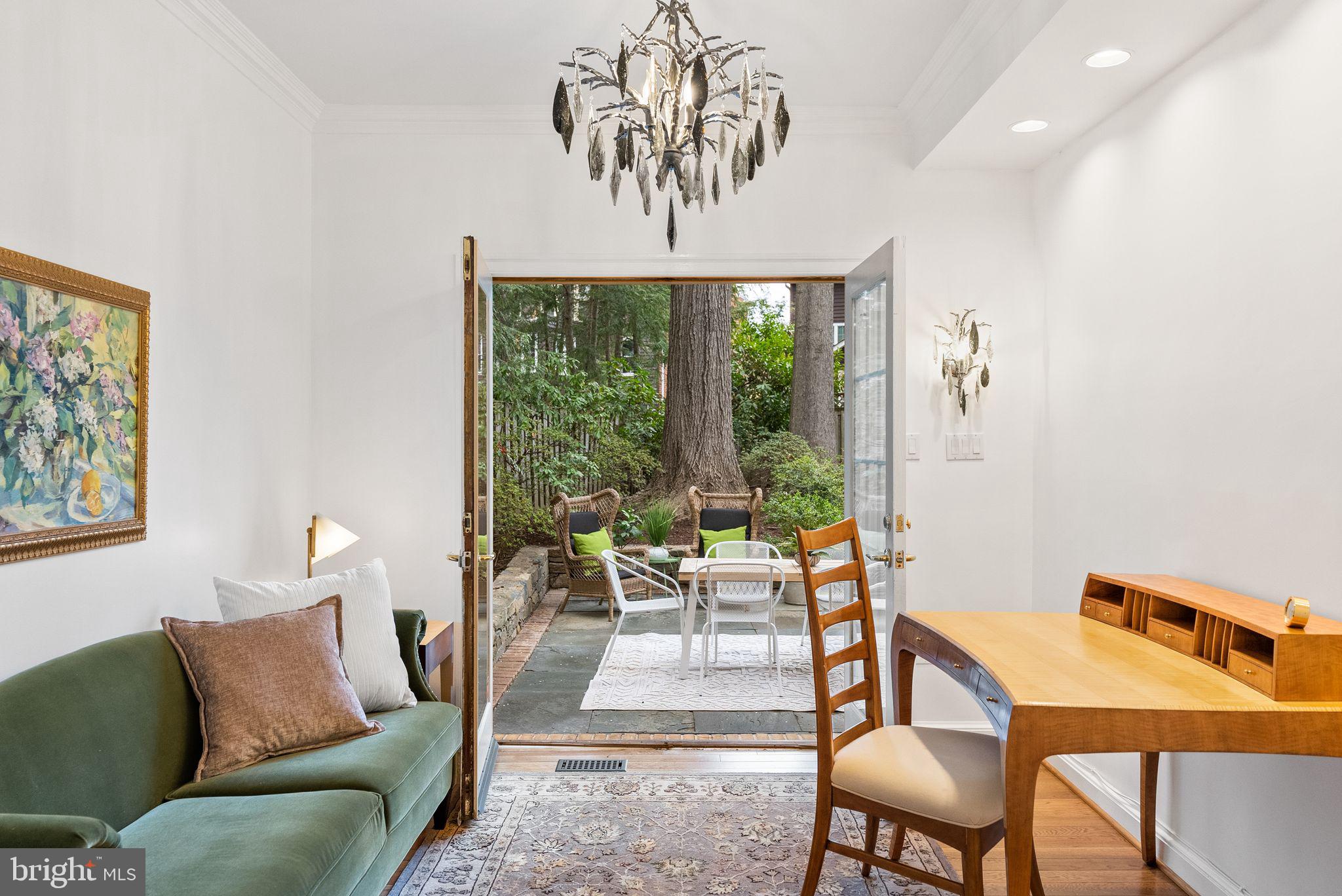 FOXHALL - Residential