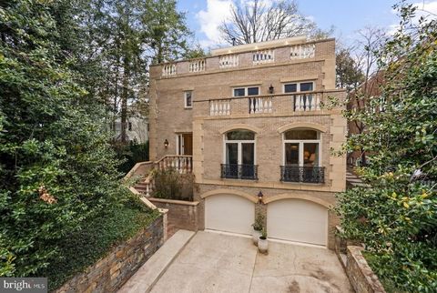 4613 CHARLESTON TERRACE NW WASHINGTON DC 20007