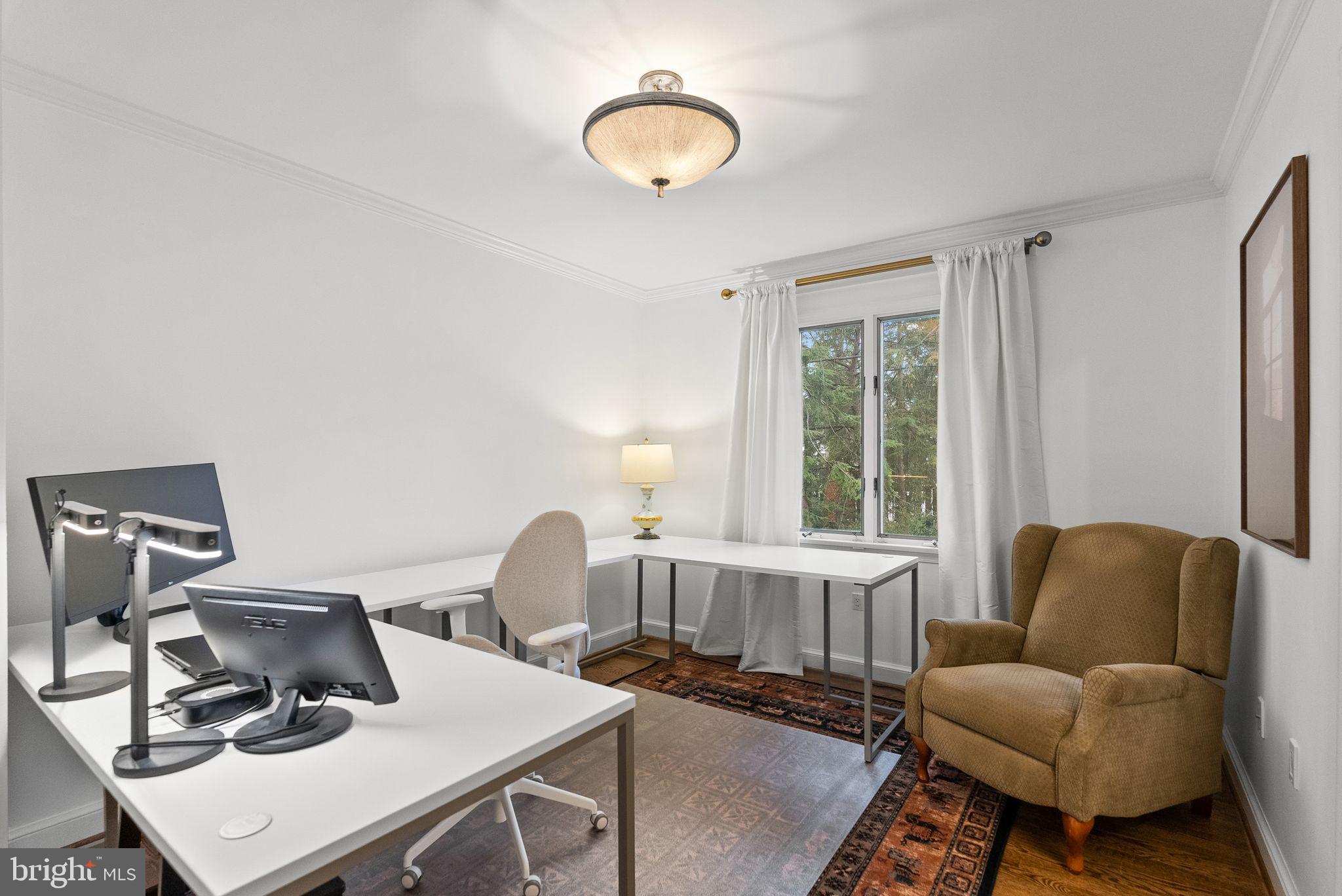 FOXHALL - Residential