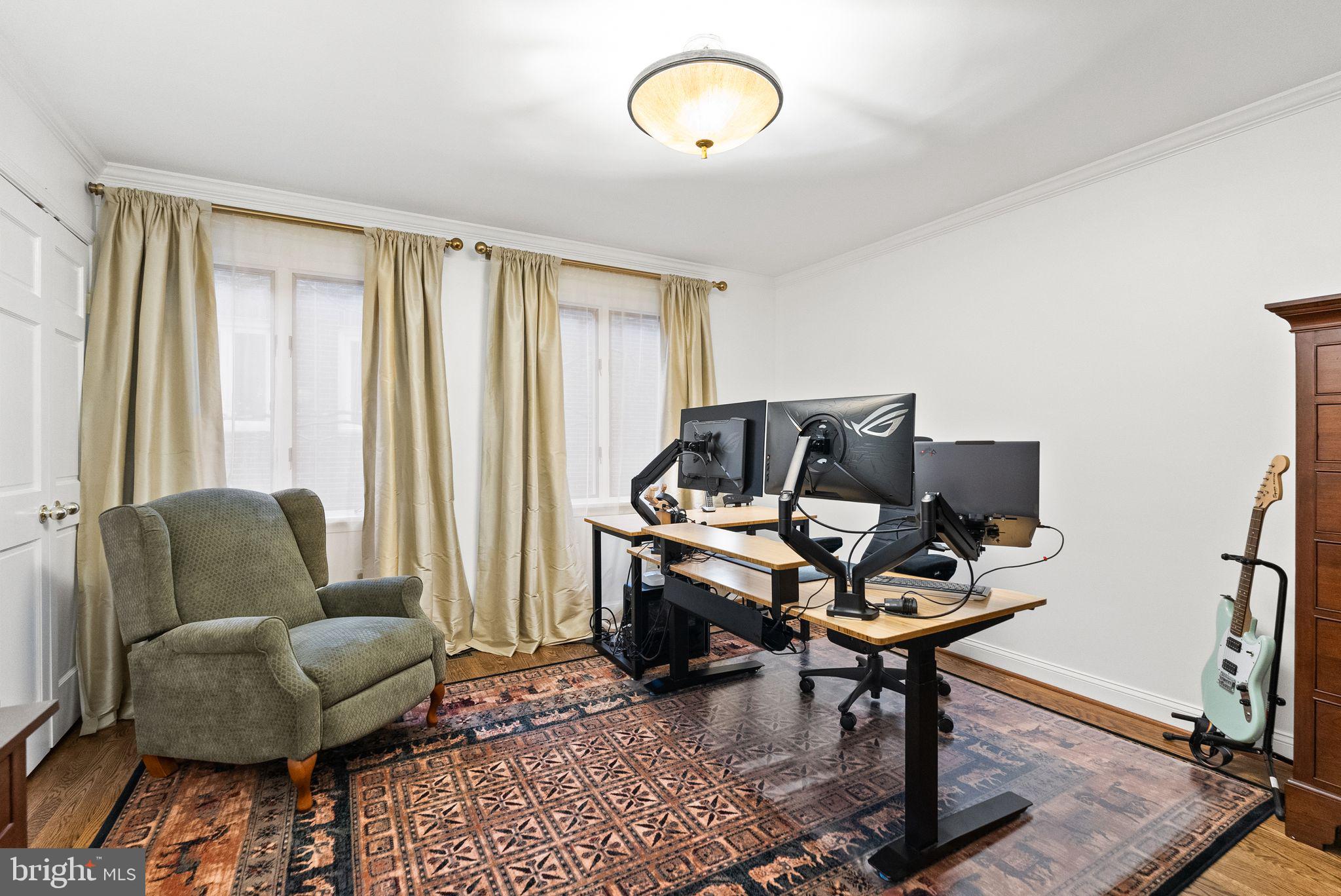 FOXHALL - Residential