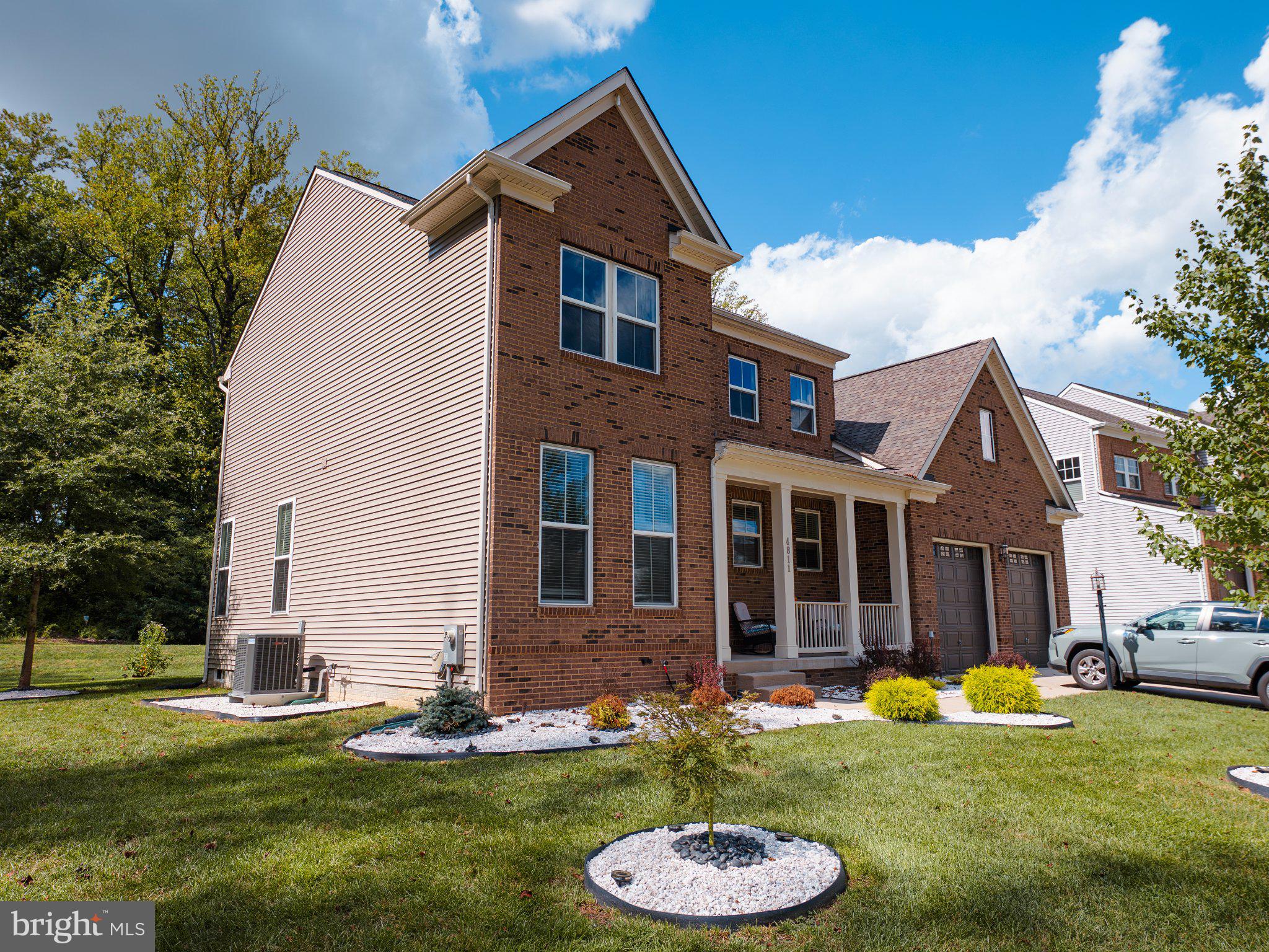 4811 KINGSFORD MANOR COURT