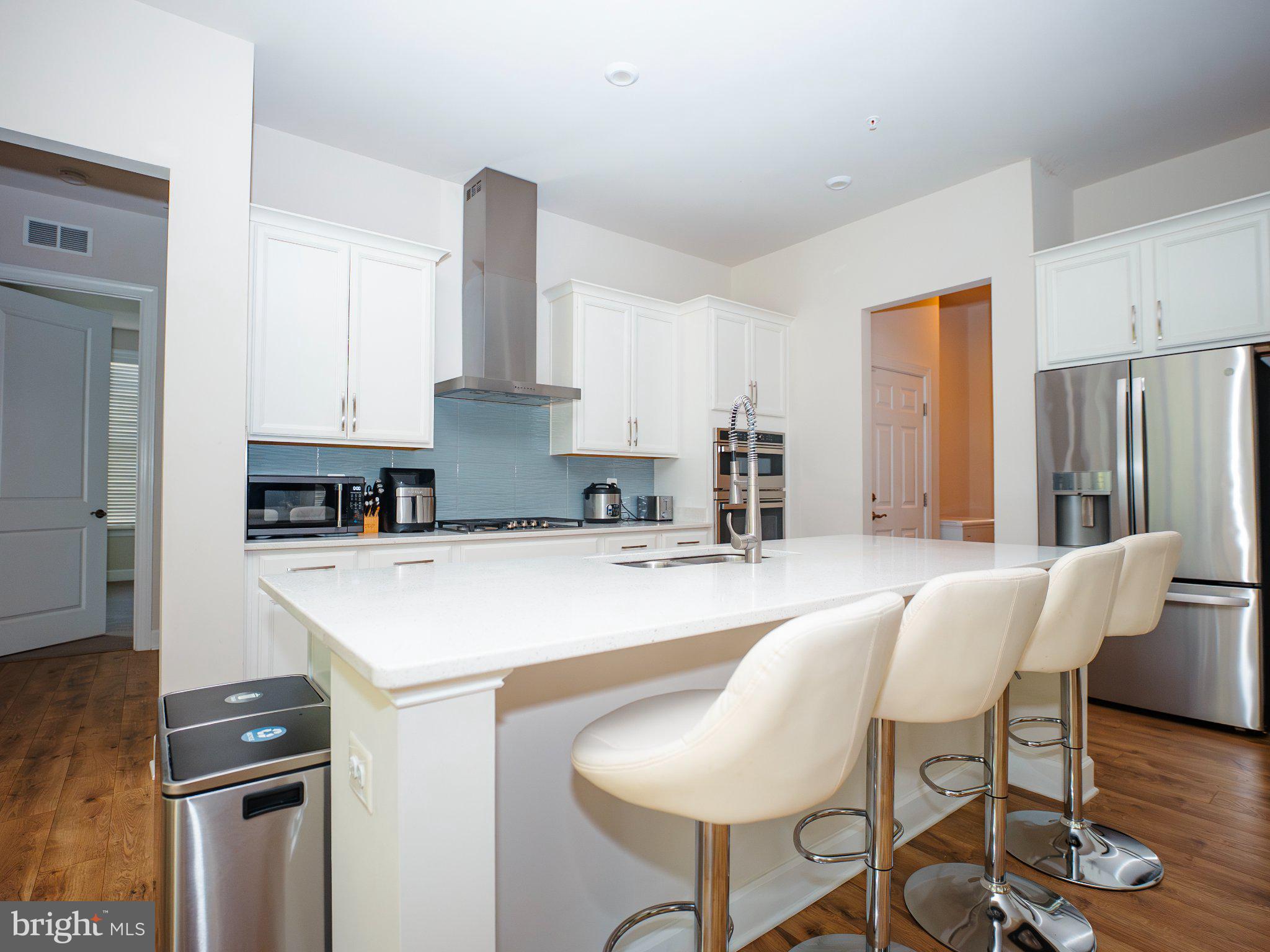 4811 KINGSFORD MANOR COURT