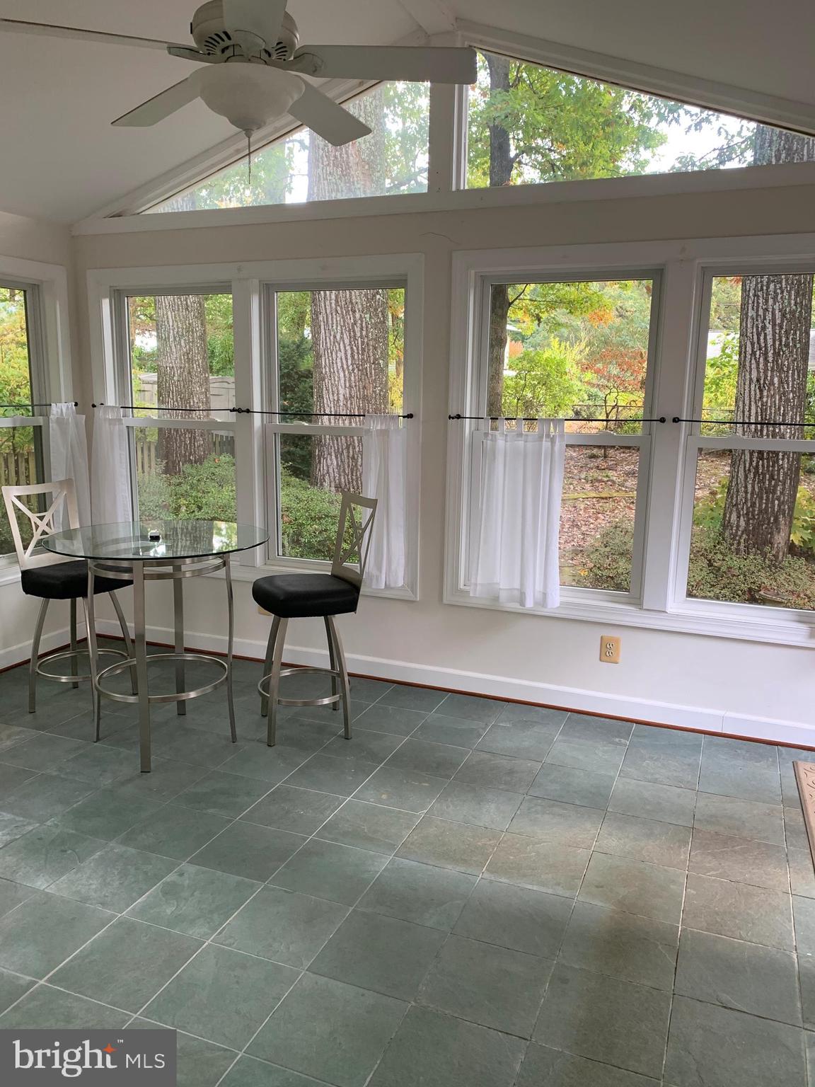 FAIRMONT ESTATES - Residential Lease