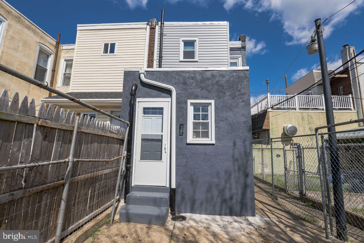 PORT RICHMOND - Residential