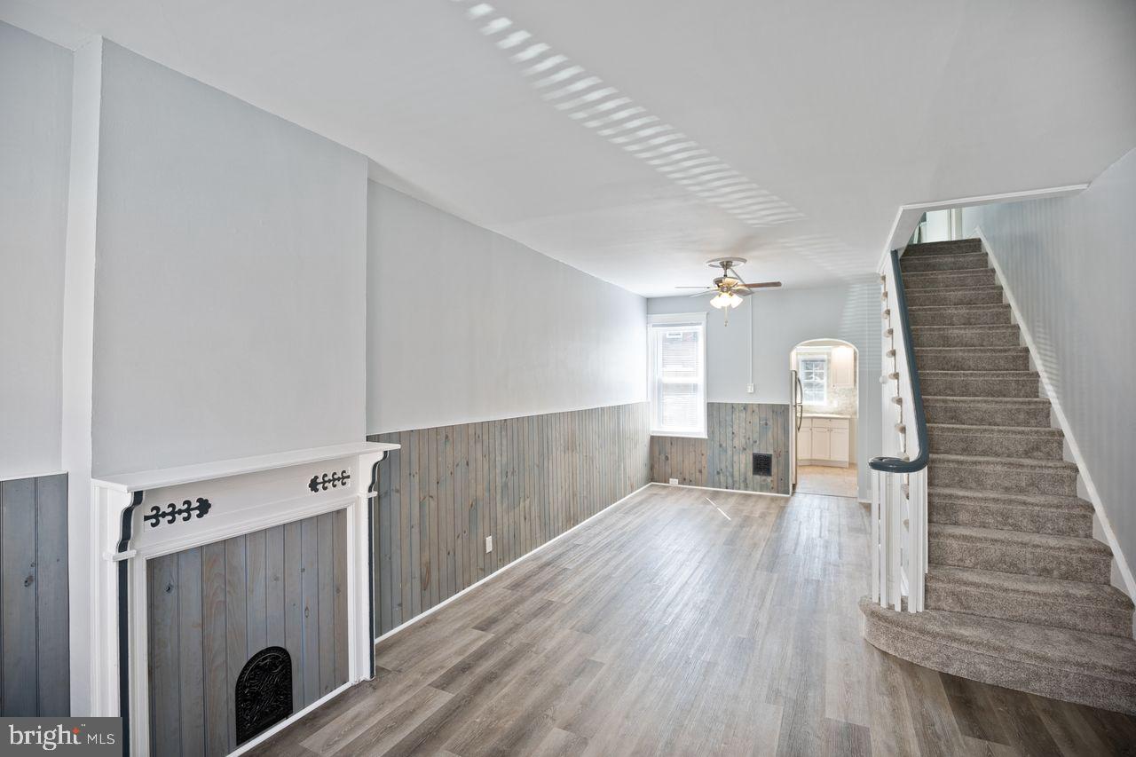 PORT RICHMOND - Residential