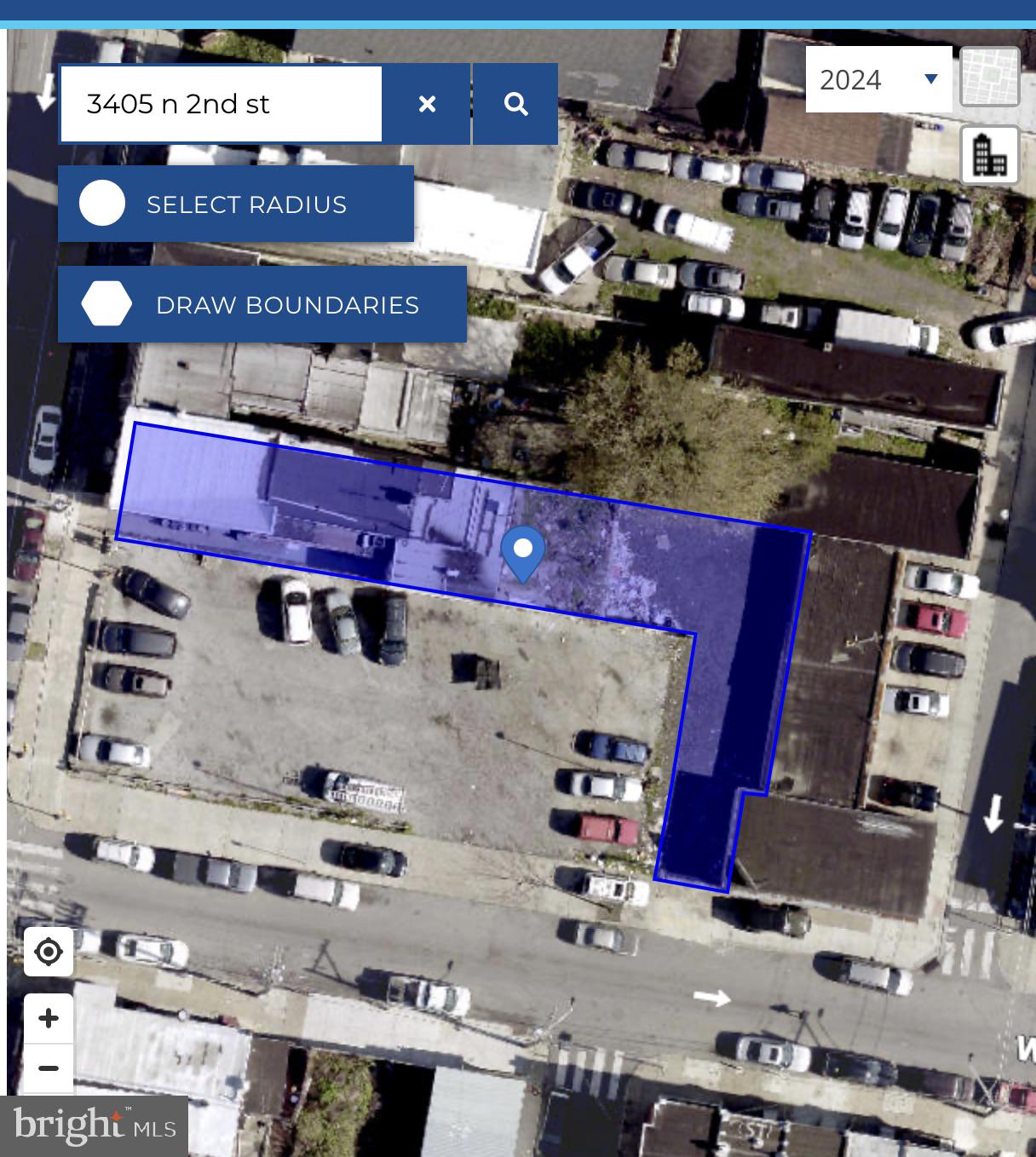 Main image without alt text